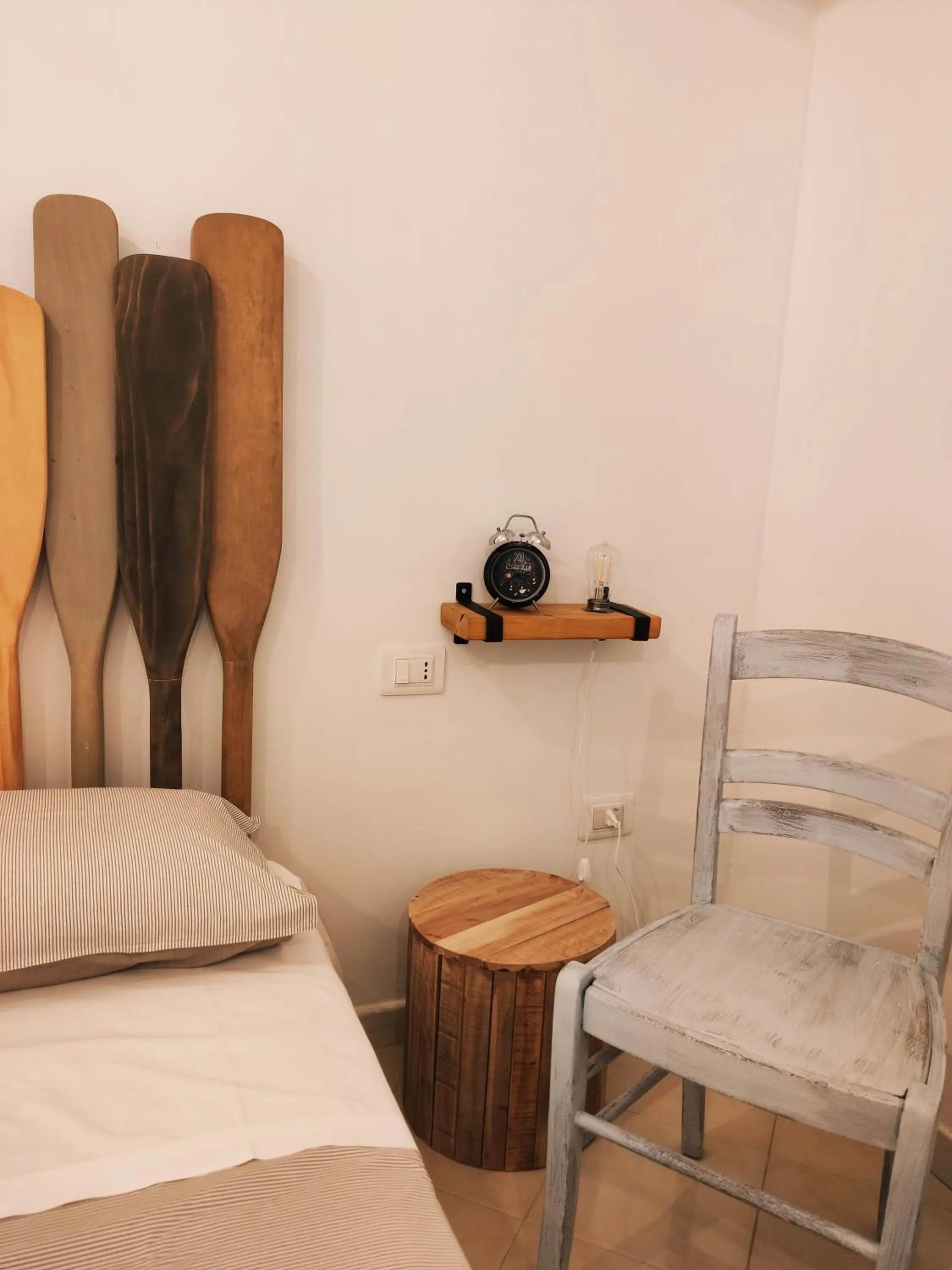 Decorative detail, Bed in B&B Mediterranea