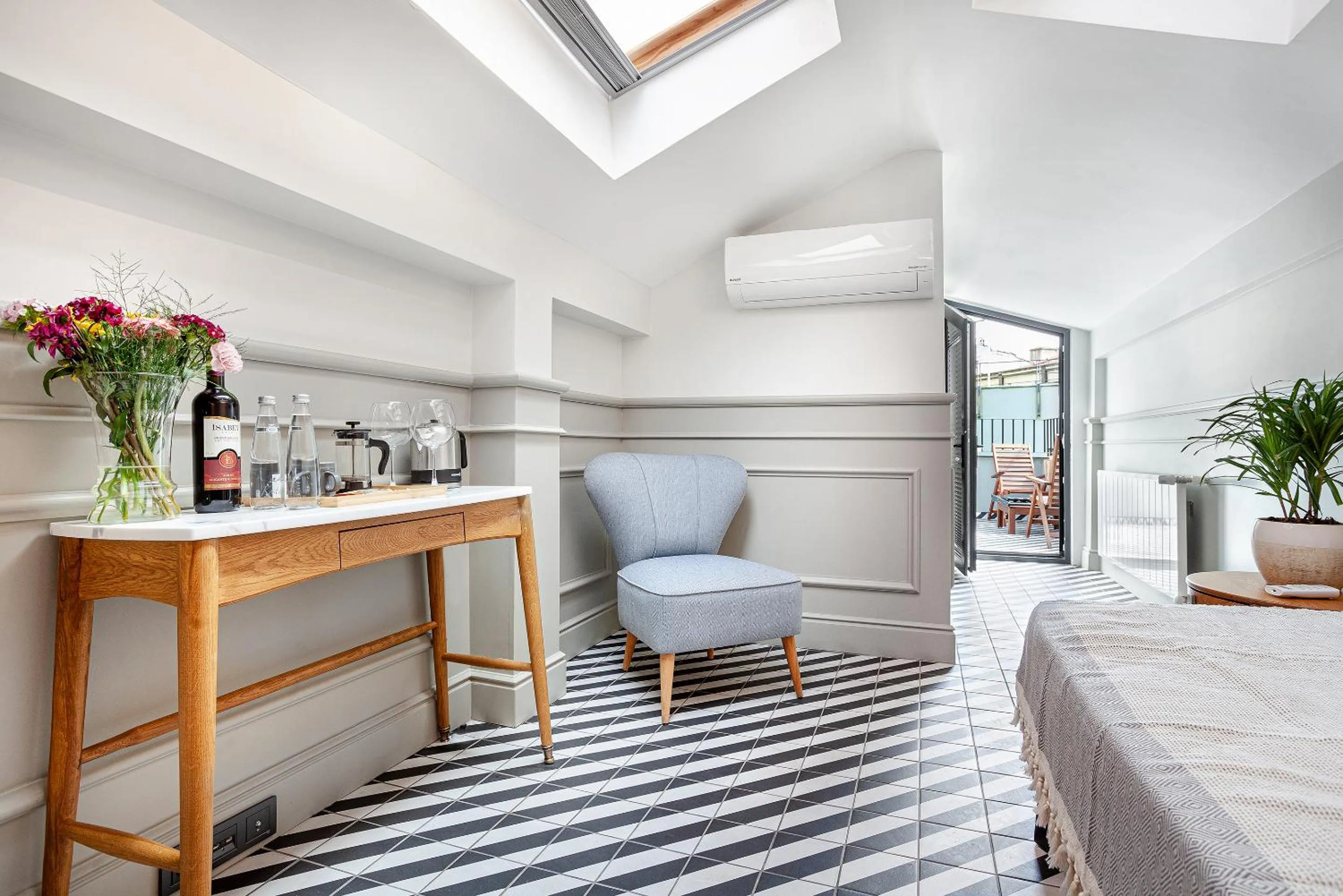 Living room, Bed in World House Boutique Hotel Galata