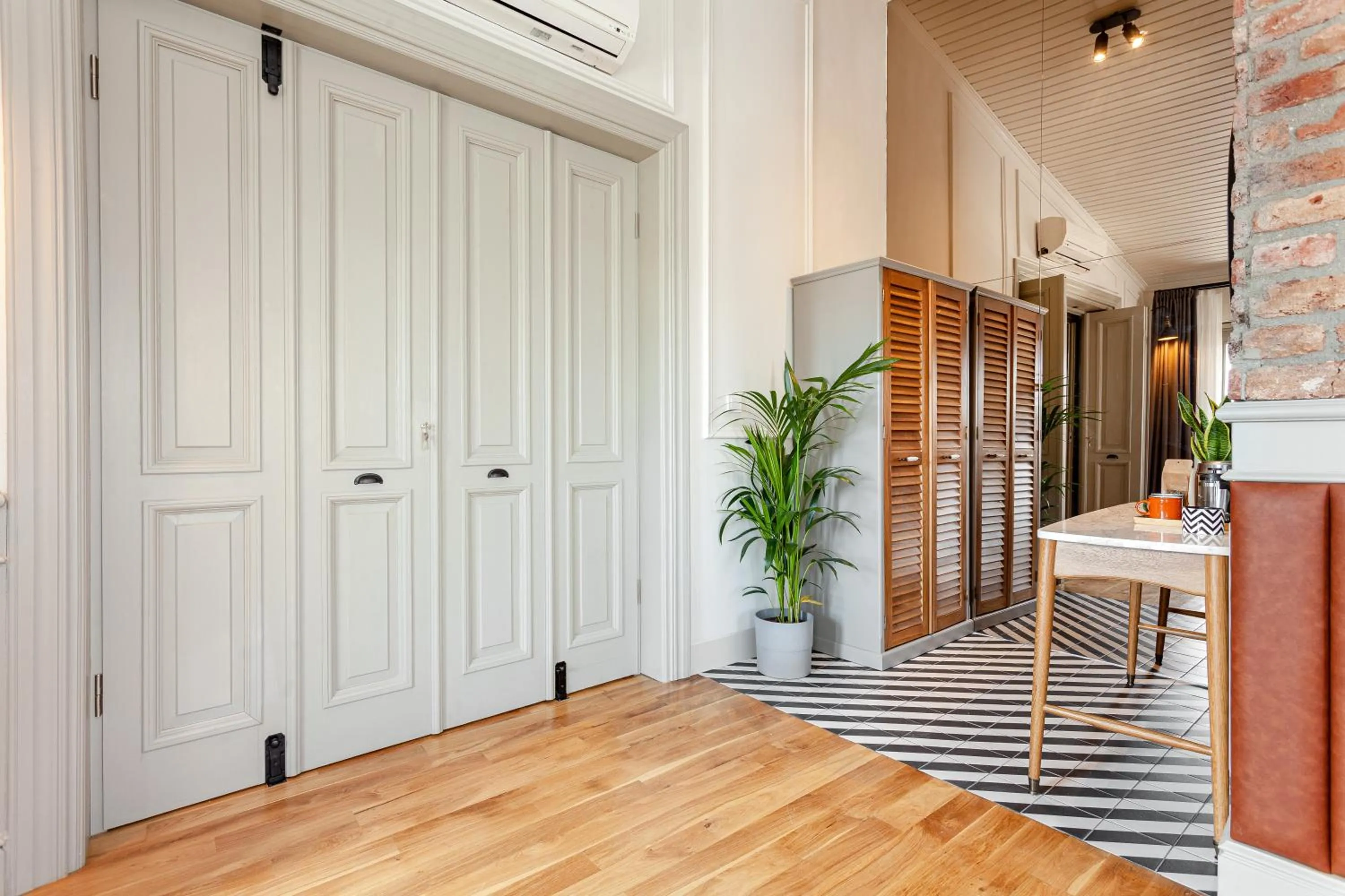 Decorative detail in World House Boutique Hotel Galata