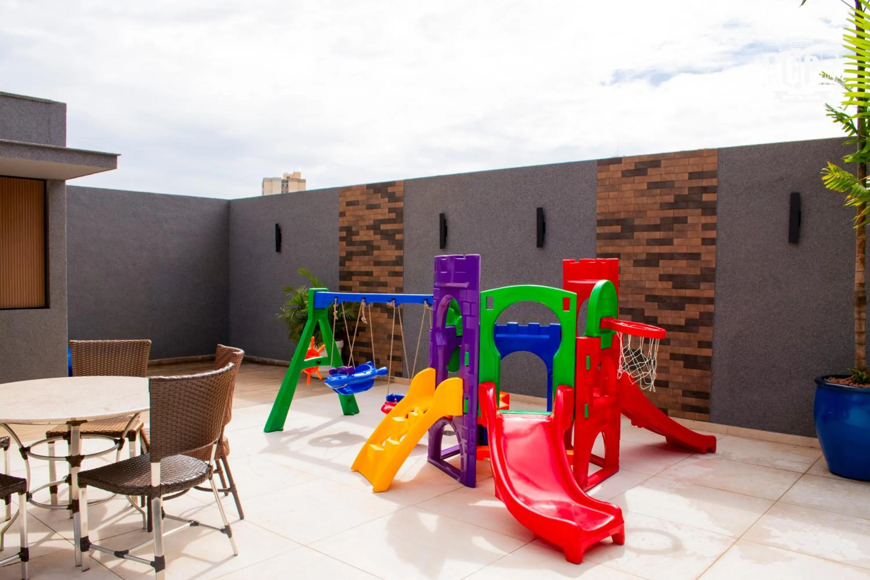 Edificio Crystal Place Ap1405