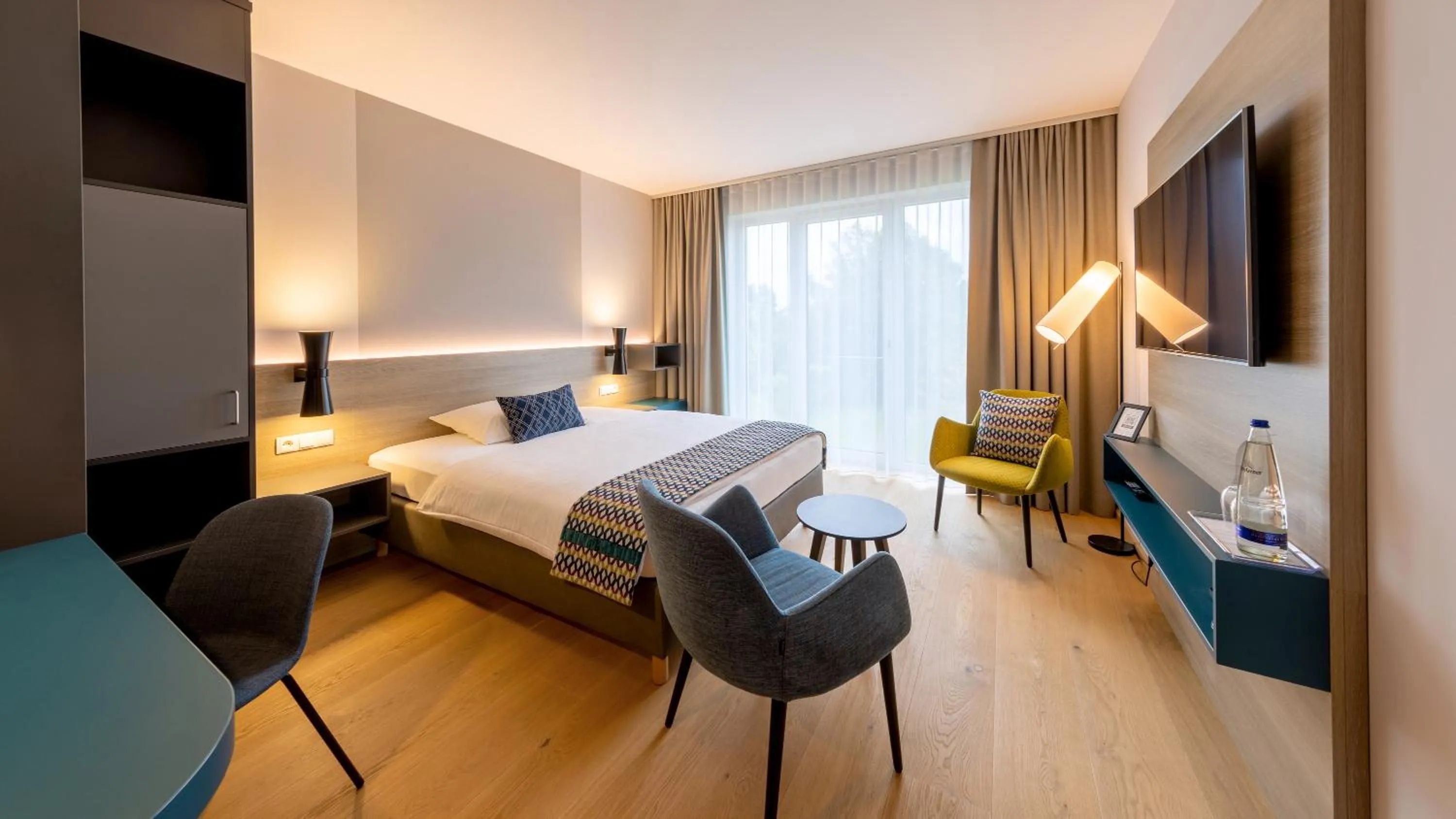 Photo of the whole room, Bed in Best Western Plus Parkhotel Maximilian Ottobeuren