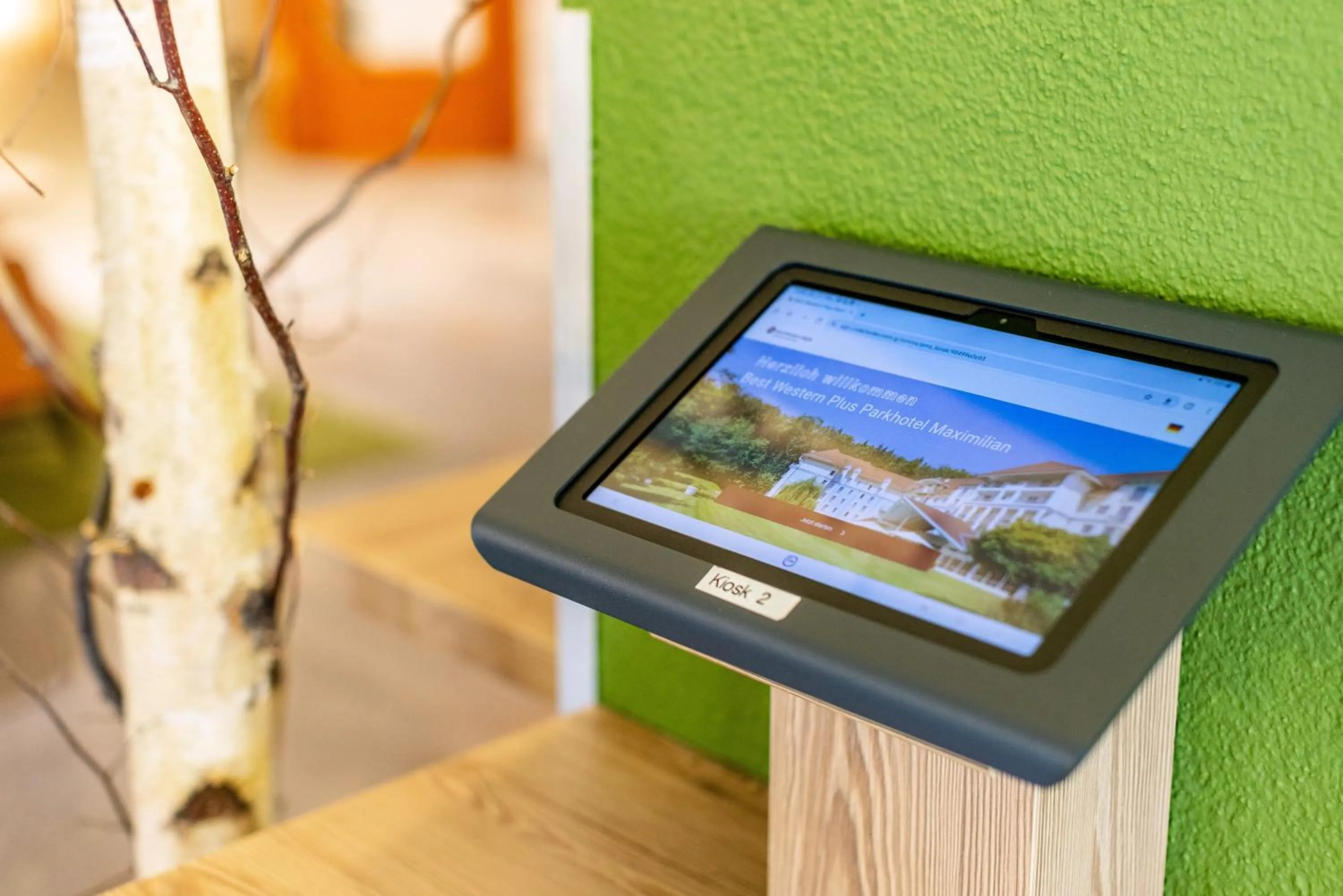 Lobby or reception in Best Western Plus Parkhotel Maximilian Ottobeuren