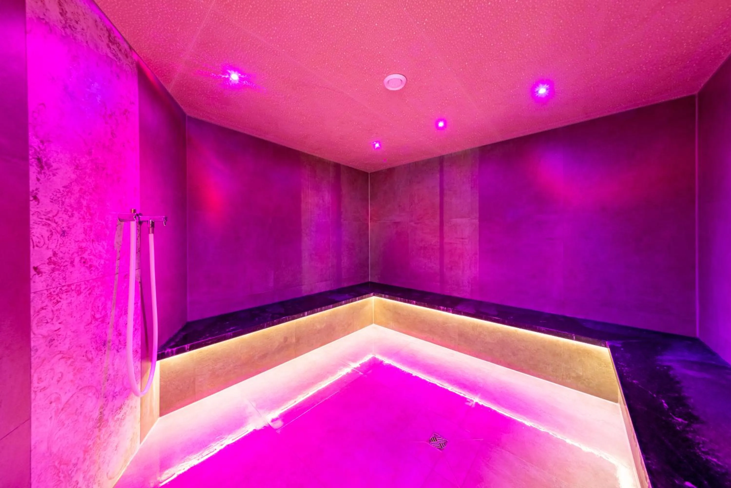 Spa and wellness centre/facilities in Best Western Plus Parkhotel Maximilian Ottobeuren