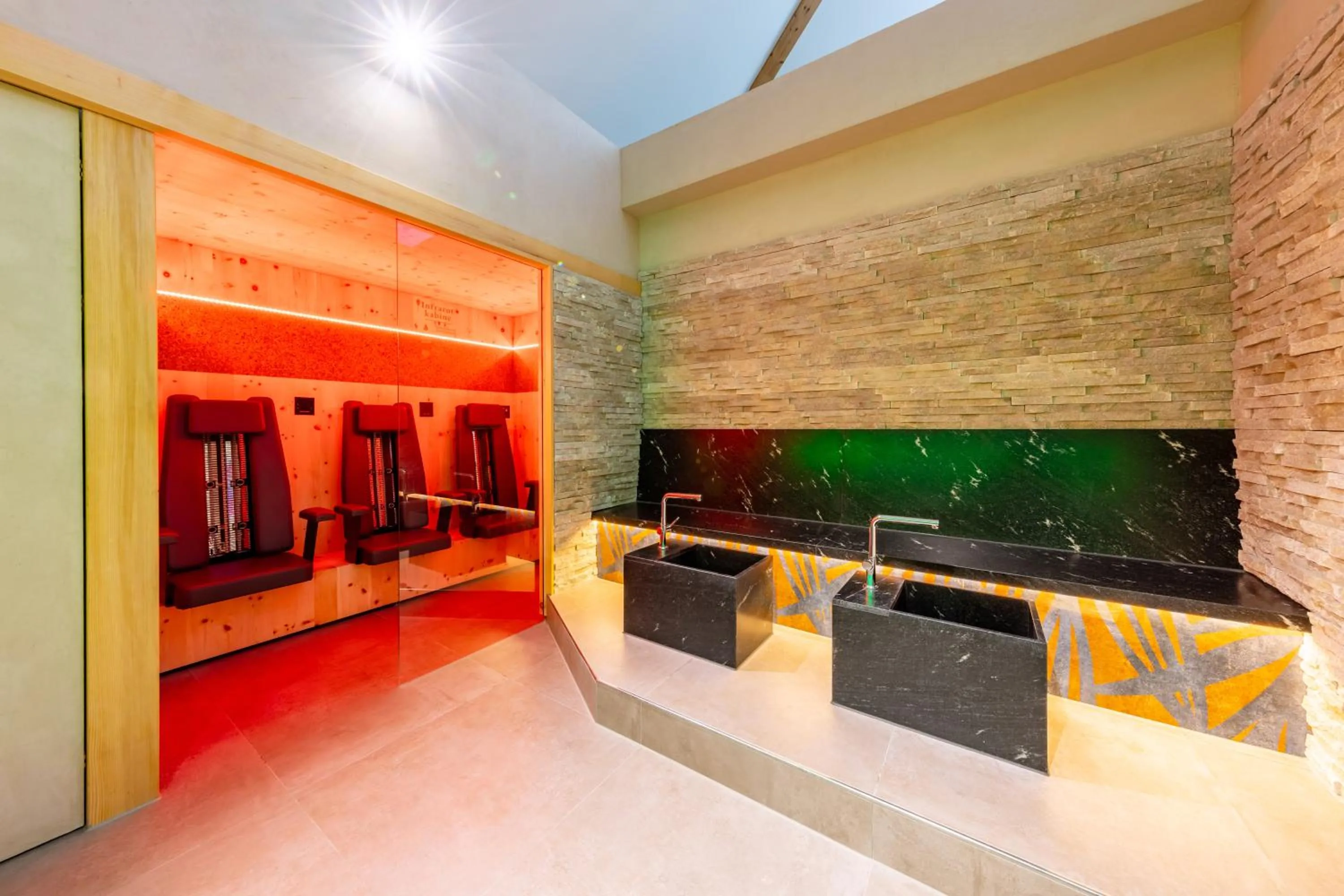 Spa and wellness centre/facilities in Best Western Plus Parkhotel Maximilian Ottobeuren