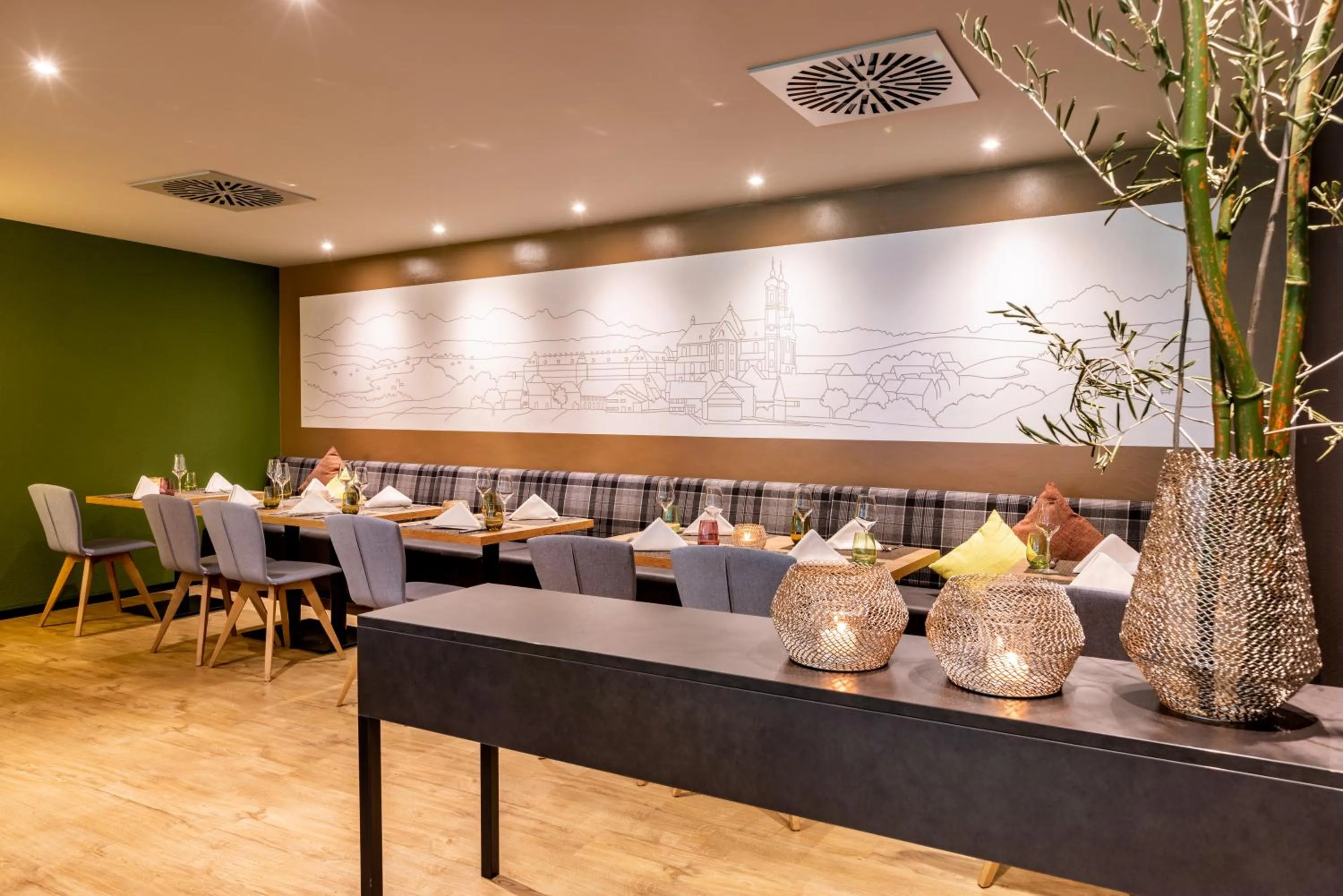 Restaurant/places to eat in Best Western Plus Parkhotel Maximilian Ottobeuren