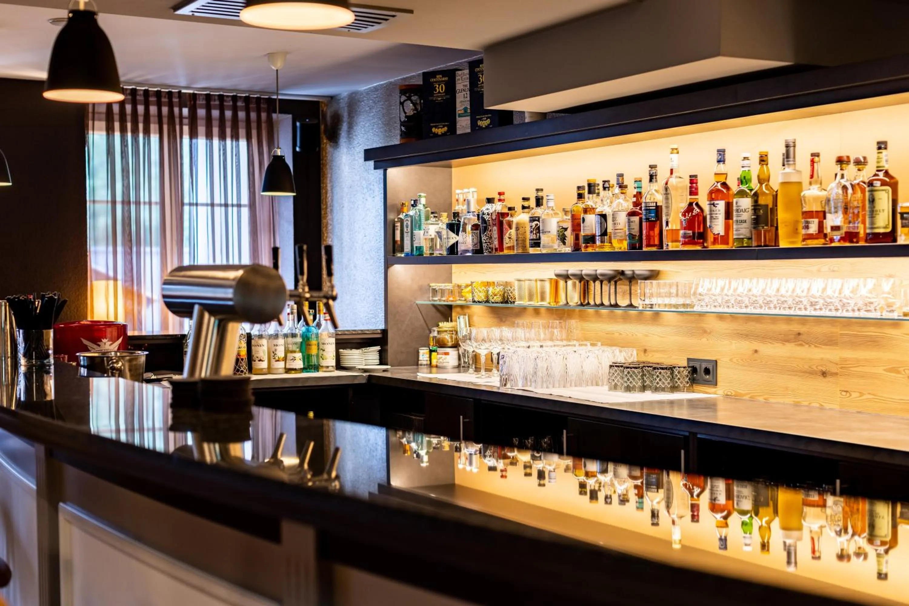 Lounge or bar in Best Western Plus Parkhotel Maximilian Ottobeuren