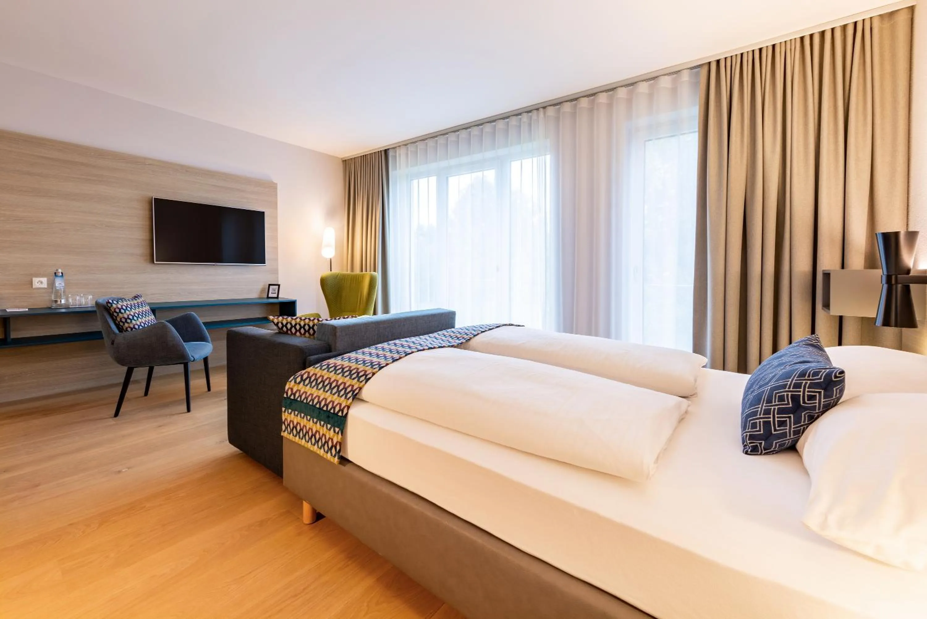 TV and multimedia, Bed in Best Western Plus Parkhotel Maximilian Ottobeuren