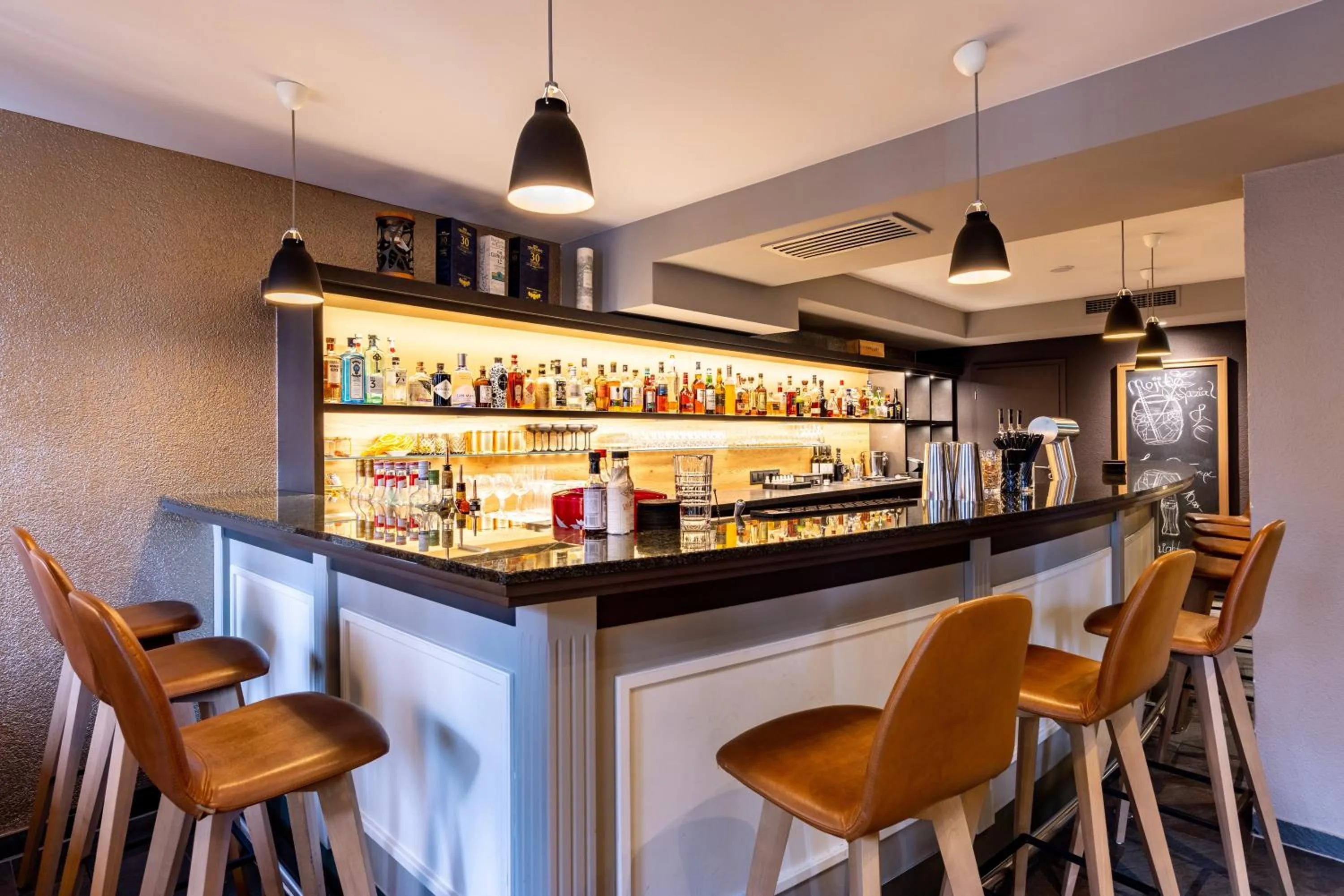 Lounge or bar in Best Western Plus Parkhotel Maximilian Ottobeuren