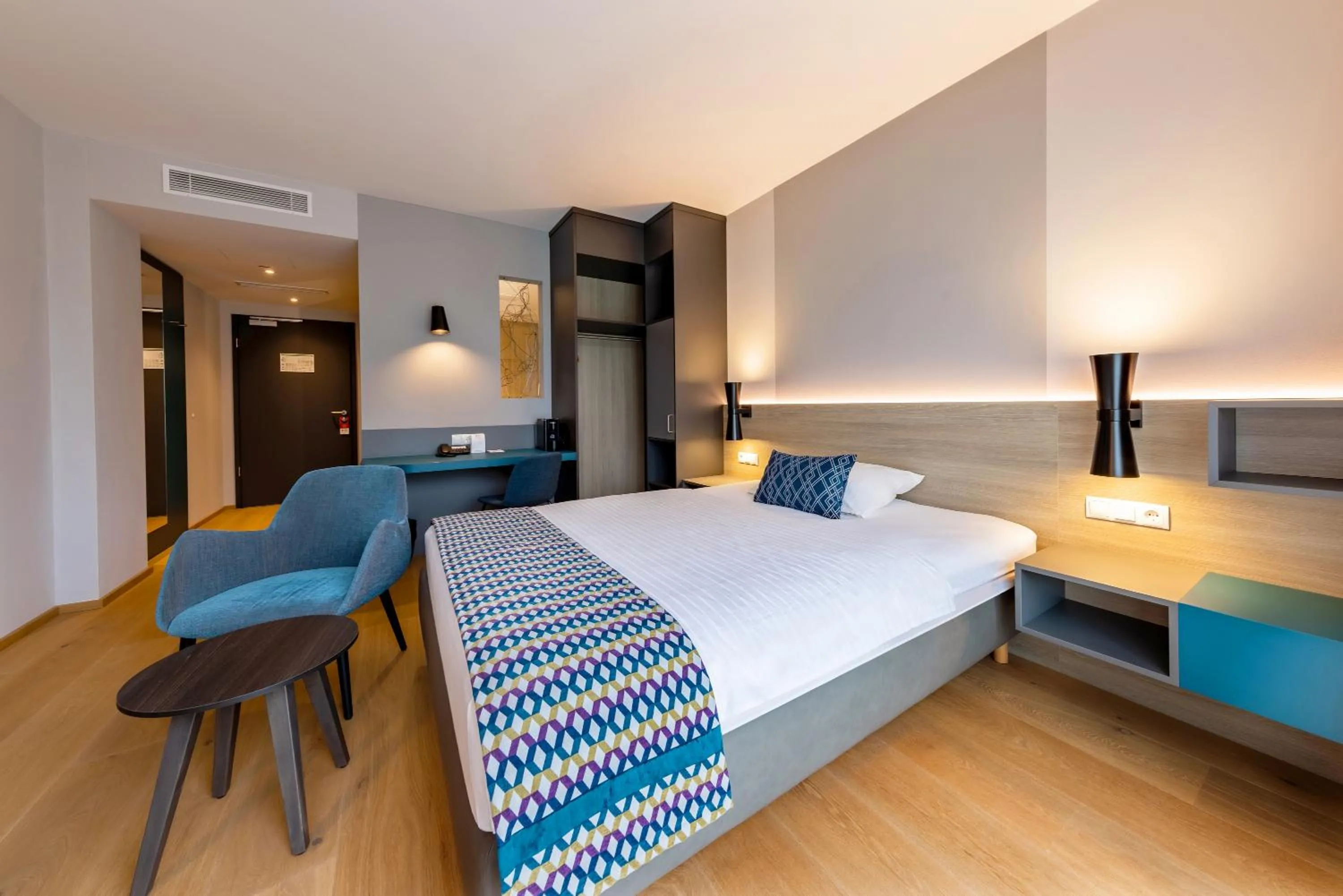 Bed in Best Western Plus Parkhotel Maximilian Ottobeuren