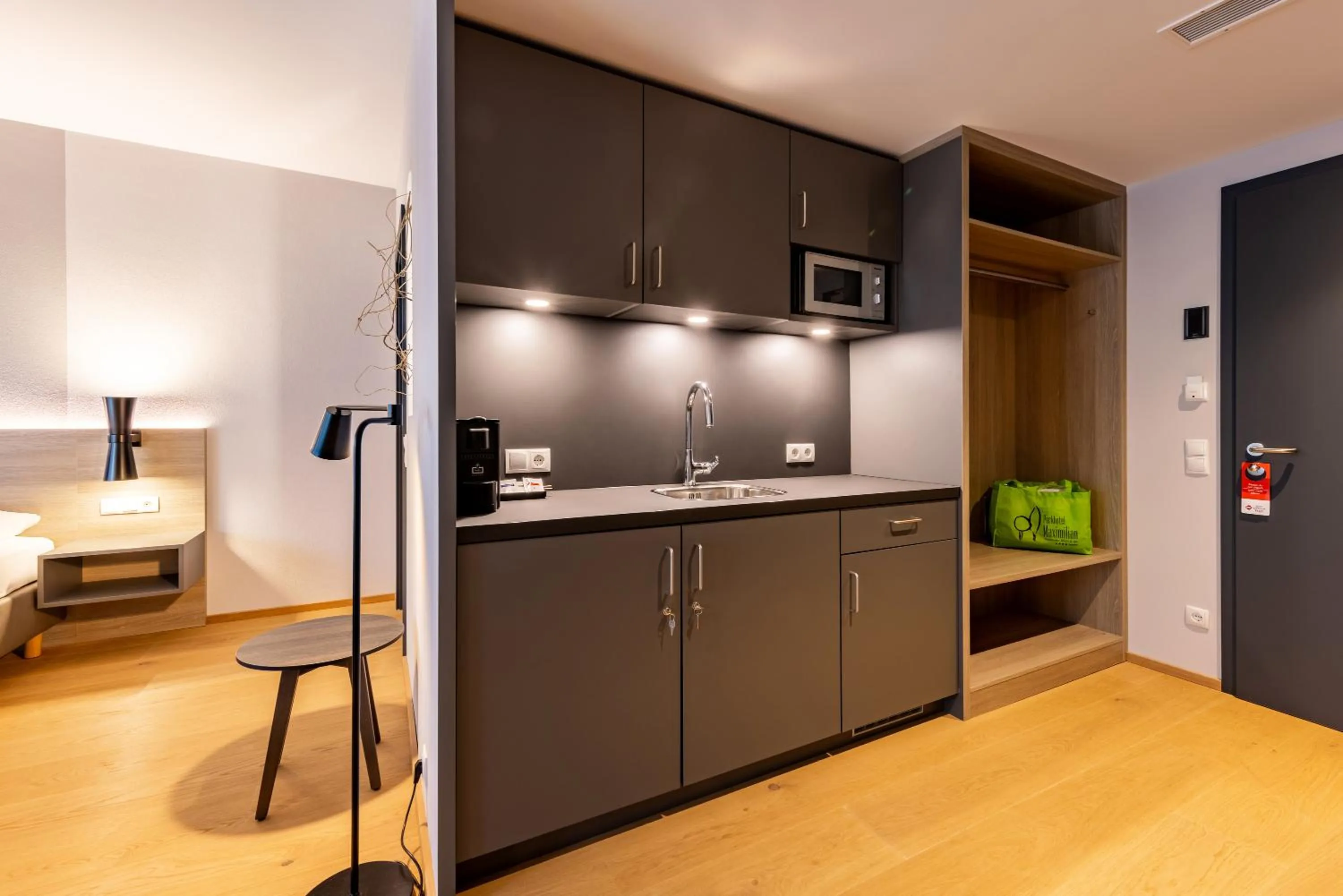 kitchen in Best Western Plus Parkhotel Maximilian Ottobeuren