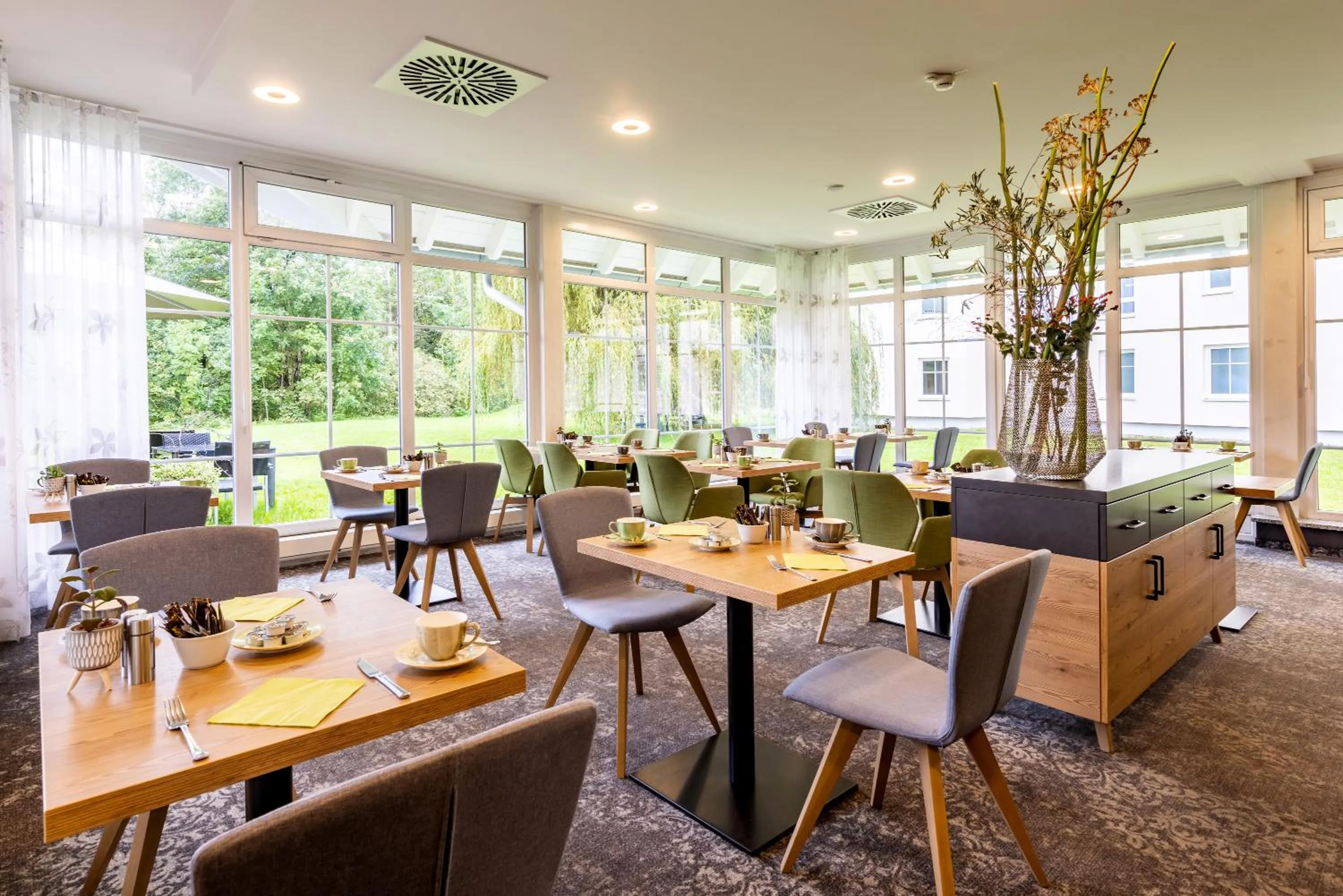 Breakfast in Best Western Plus Parkhotel Maximilian Ottobeuren