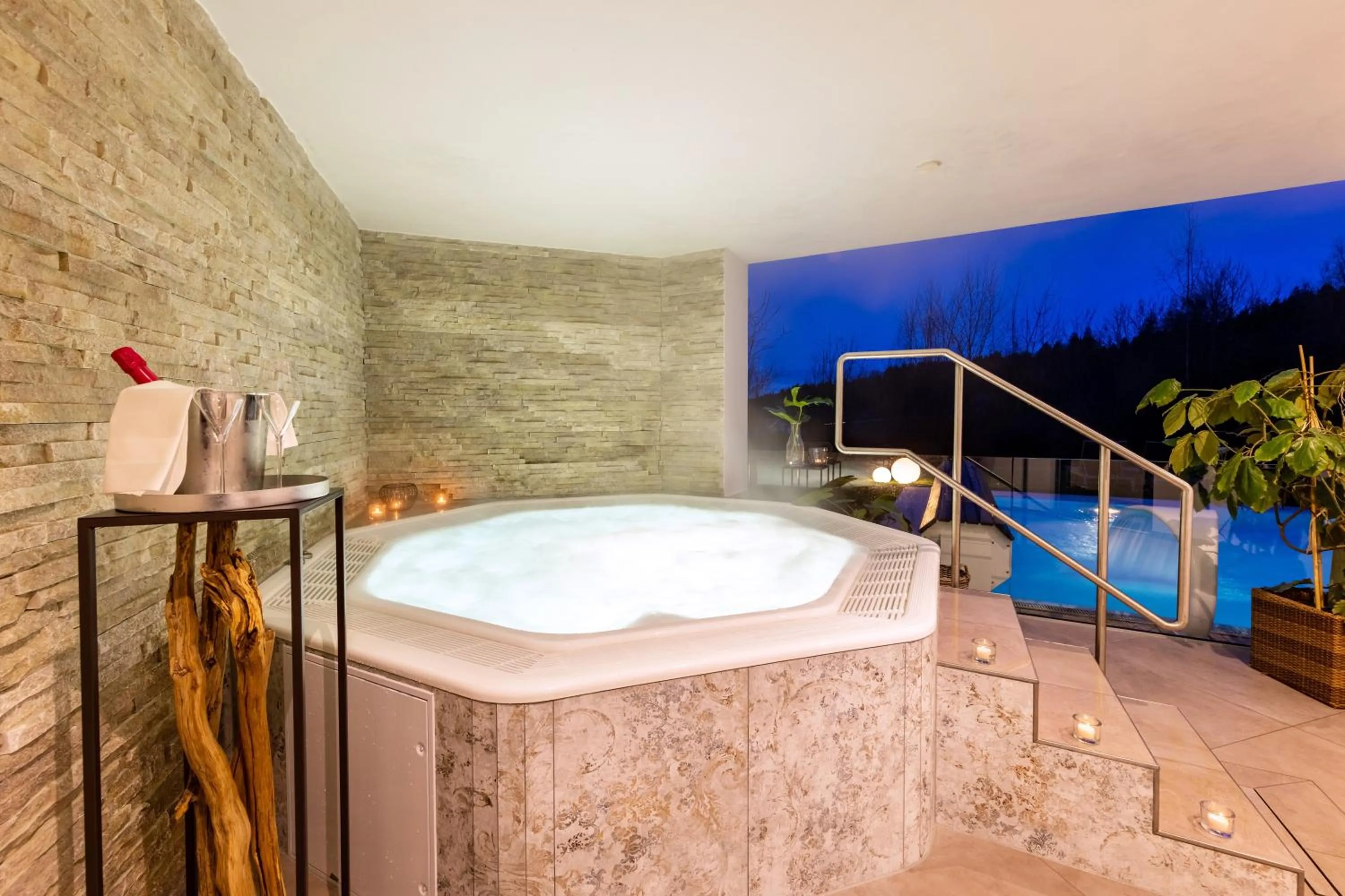 Hot Tub in Best Western Plus Parkhotel Maximilian Ottobeuren