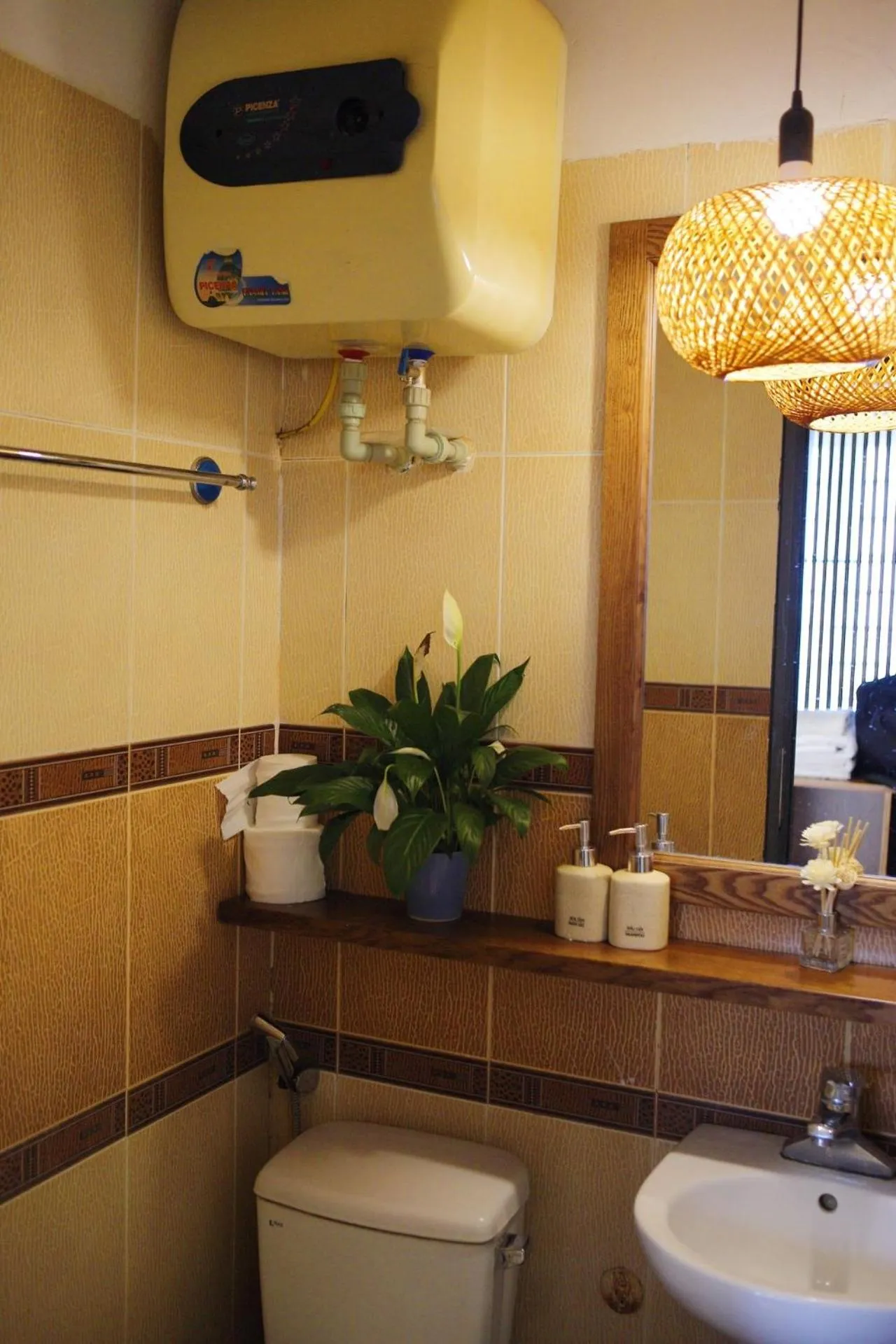 Bathroom in The Autumn Homestay