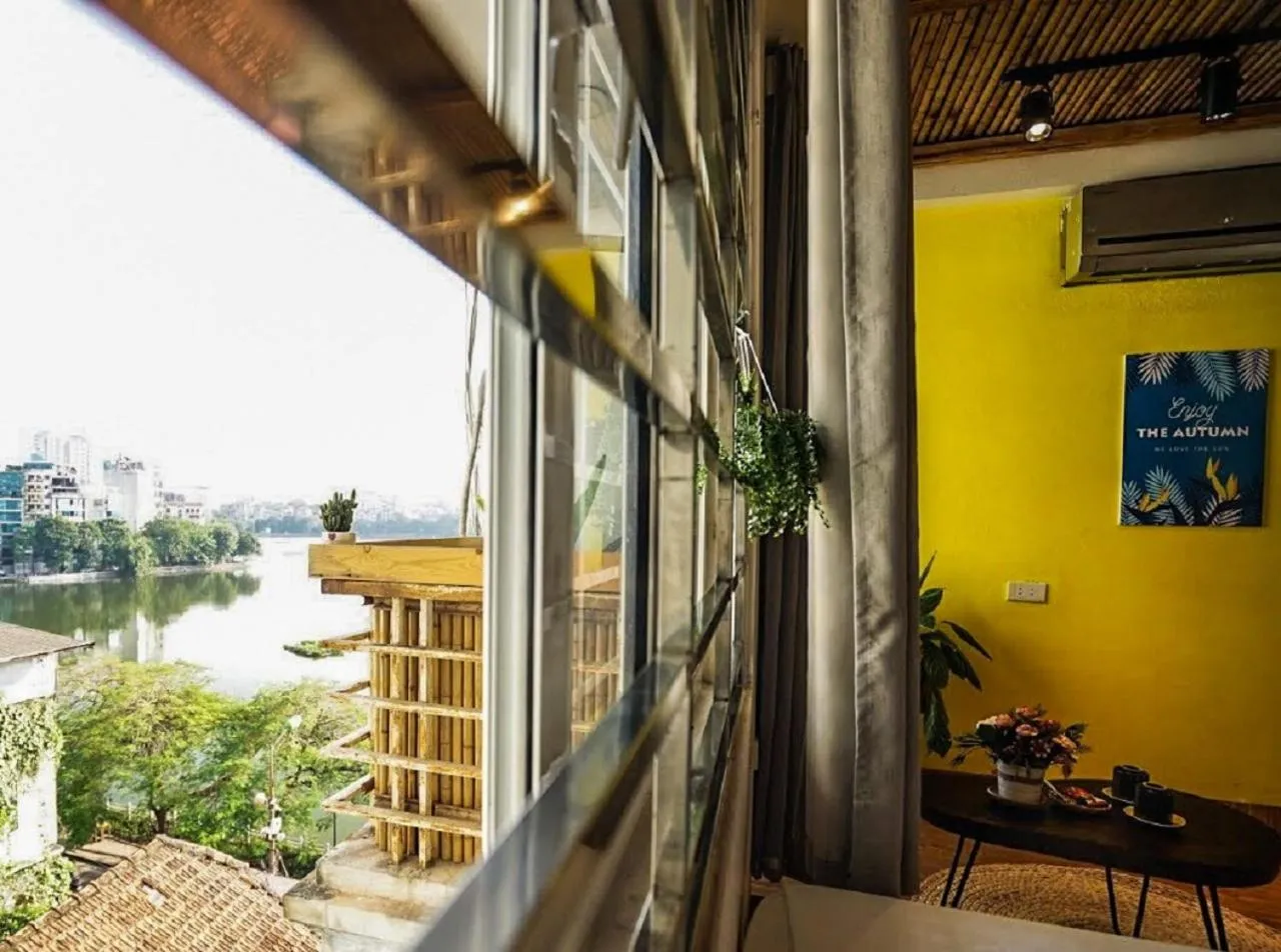 Lake view in The Autumn Homestay