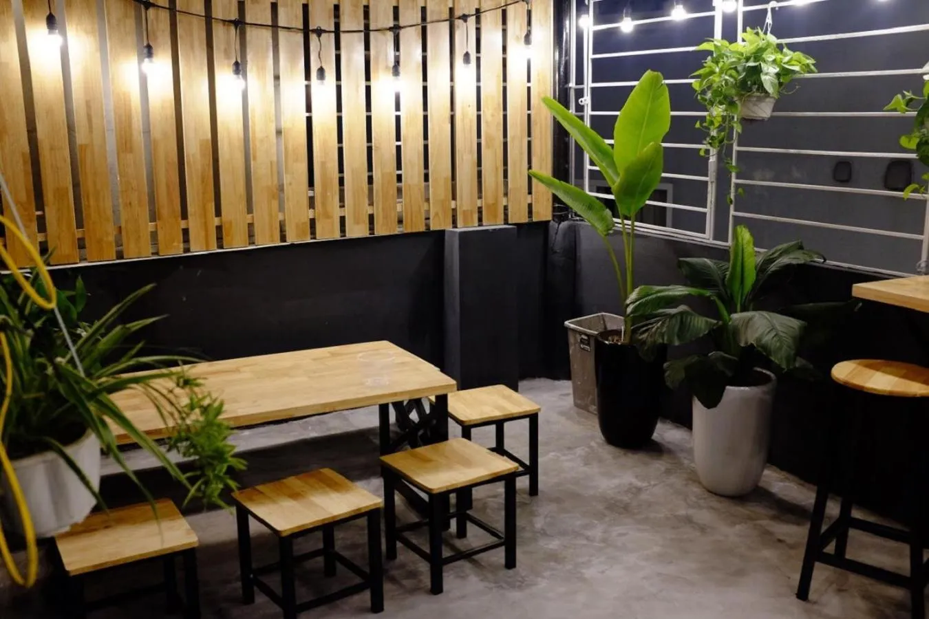 Lounge or bar in The Autumn Homestay