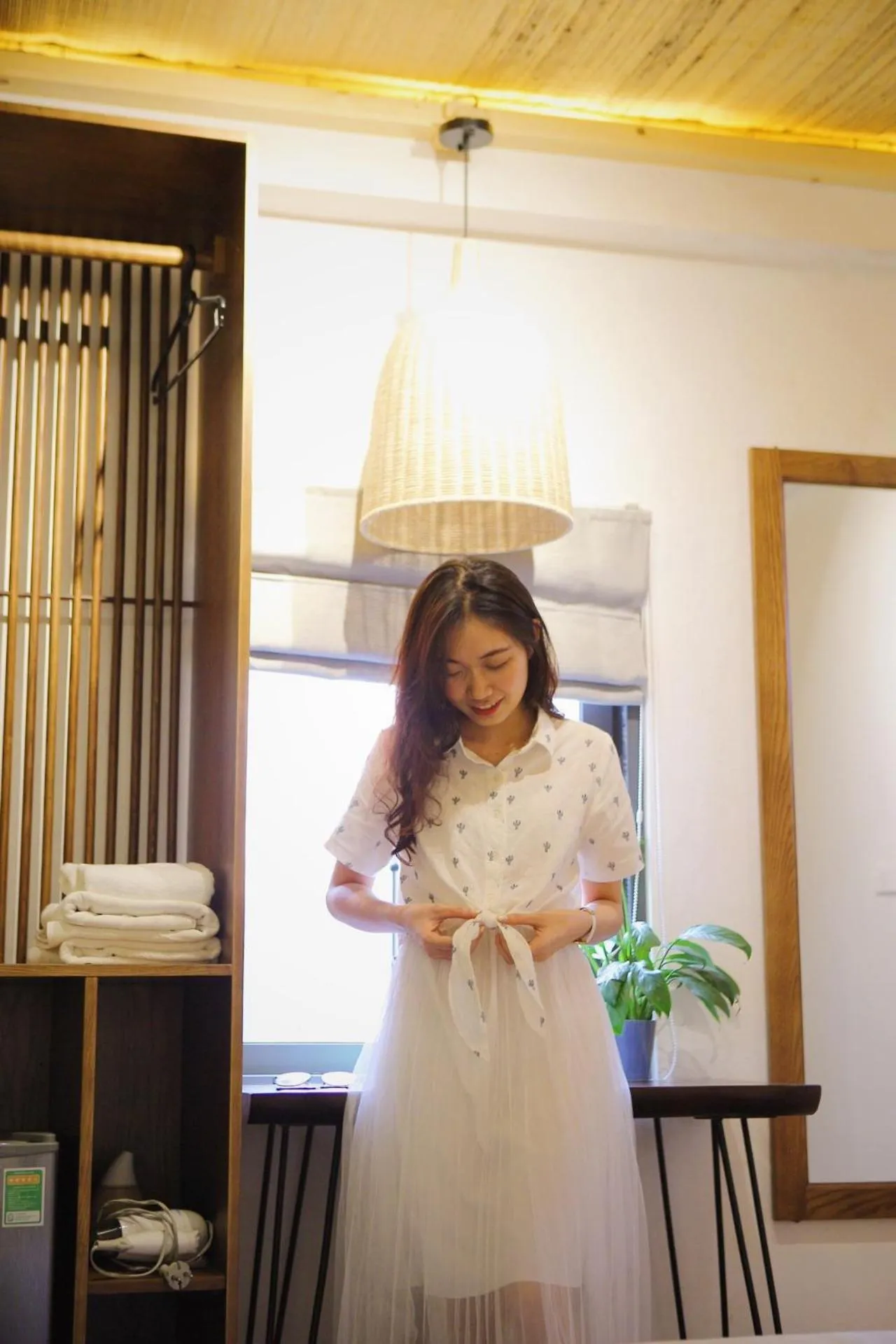 wardrobe in The Autumn Homestay