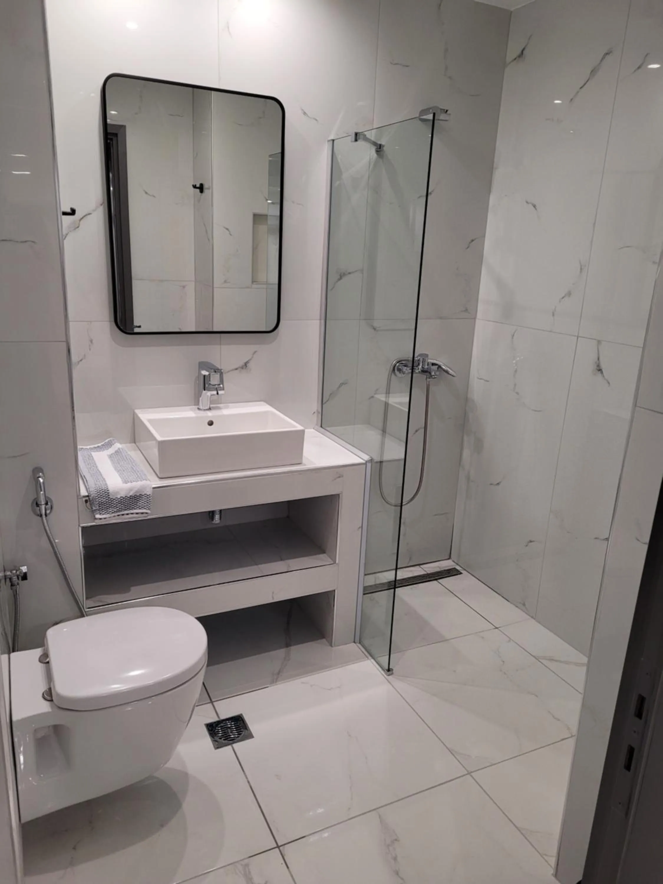 Bathroom in Jannos Beach hotel