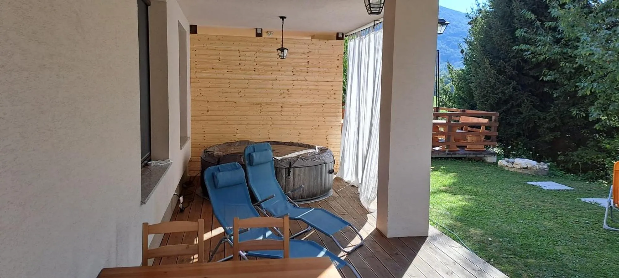 Patio in B&B Green Serenity Plitvice Lakes