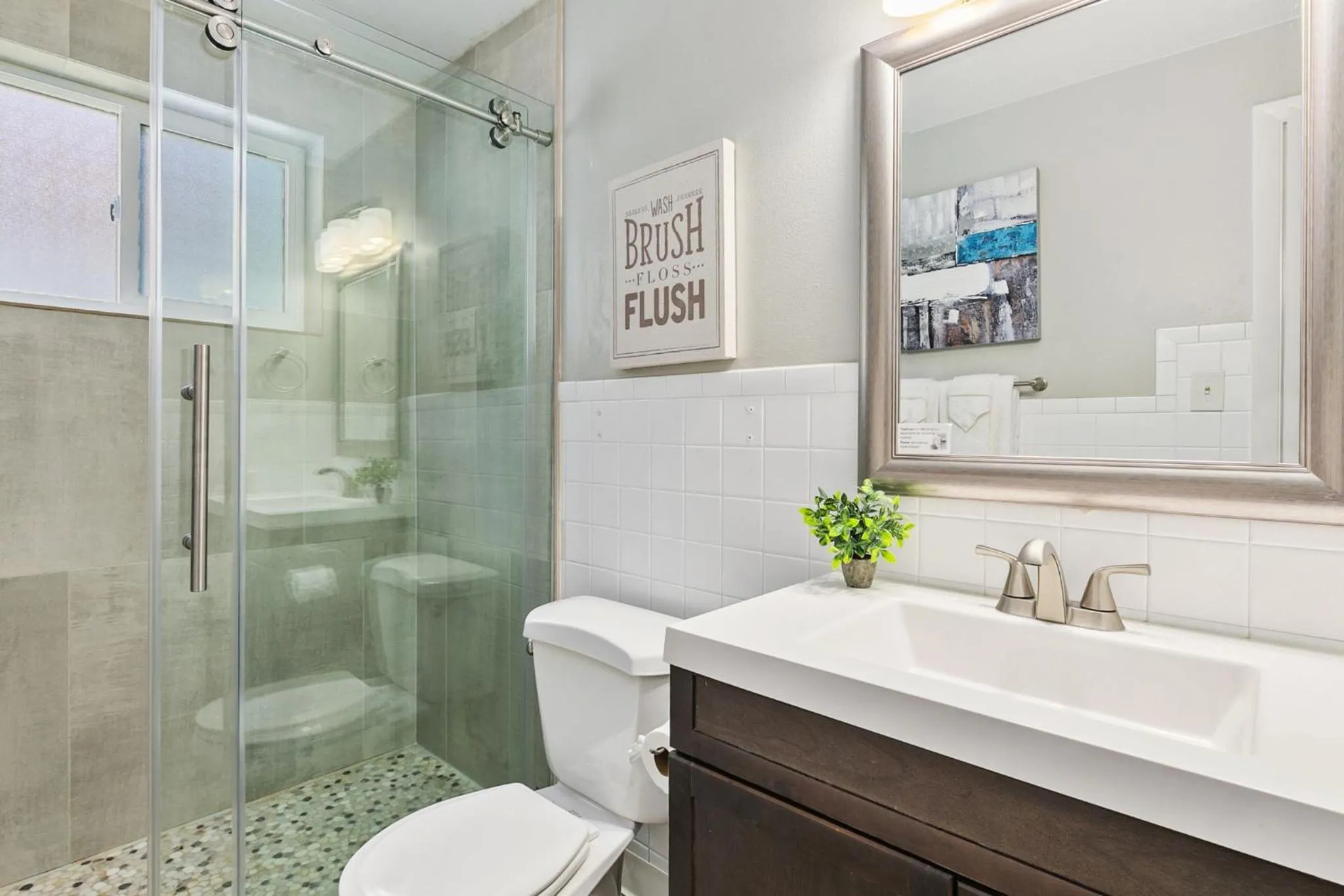 Hip & Urban Condo near the Heart of Old Town