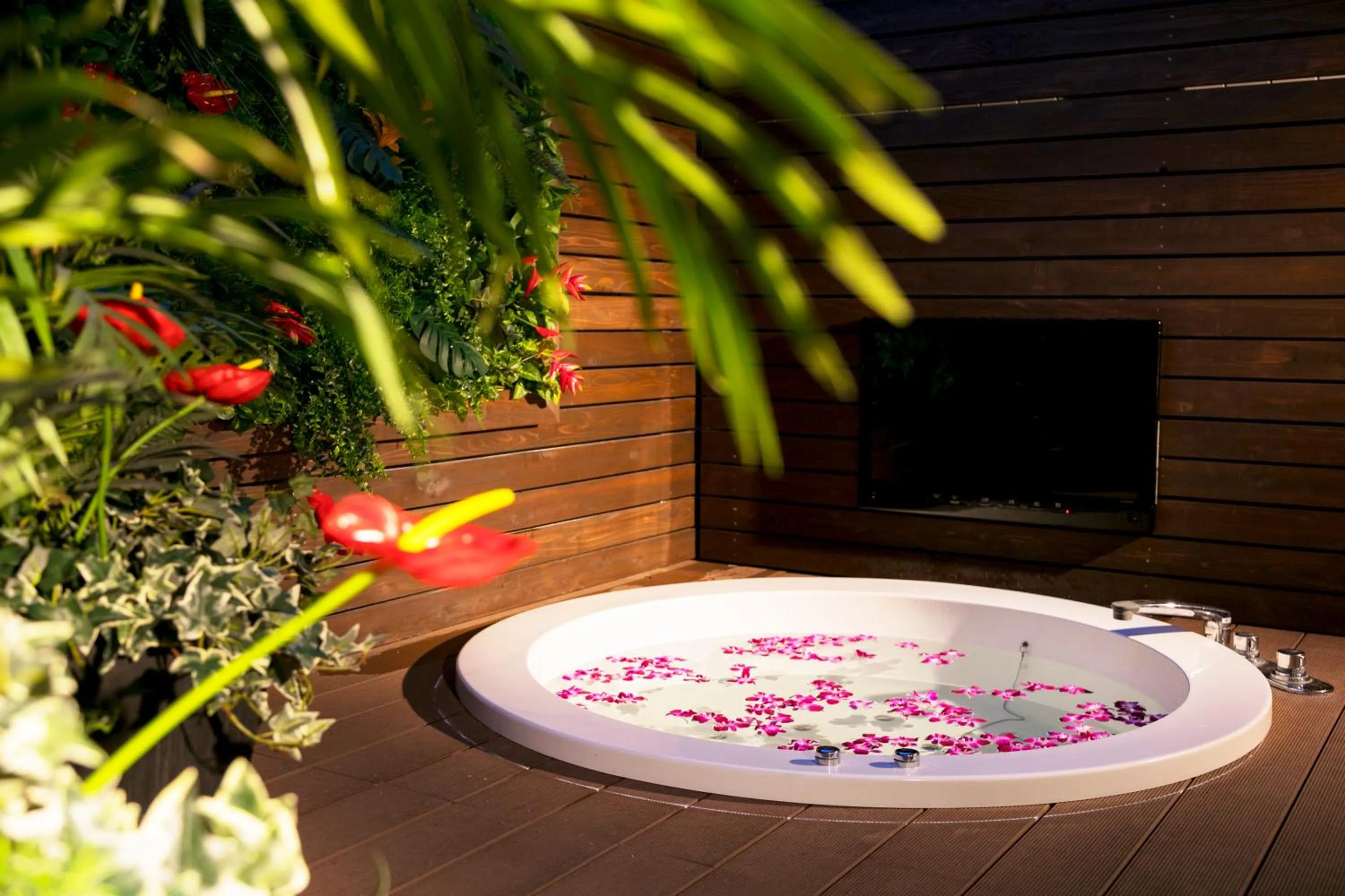 Bathroom in HOTEL ELDIA (Adult Only)