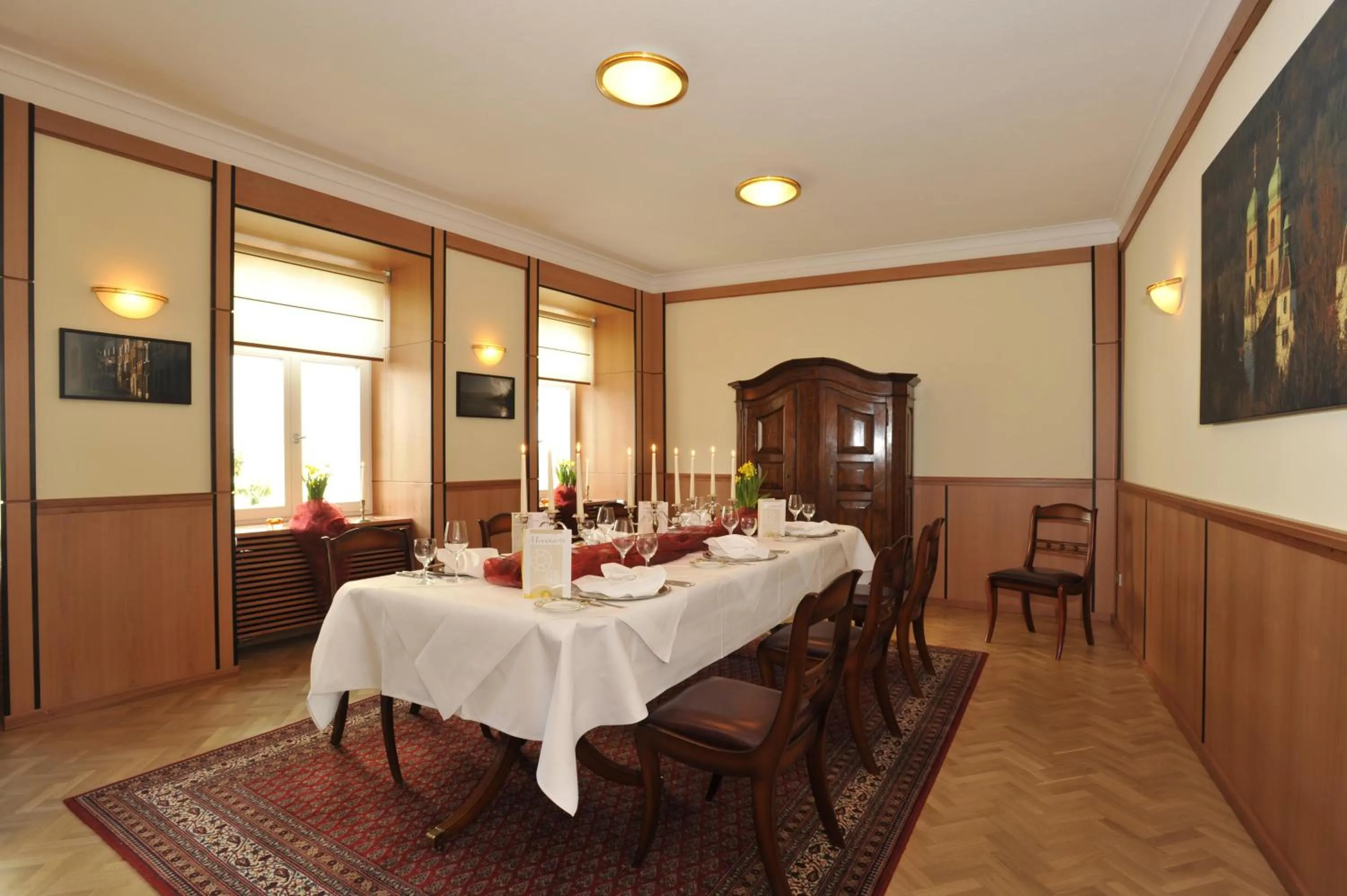 Restaurant/places to eat in Hotel Goldener Knopf