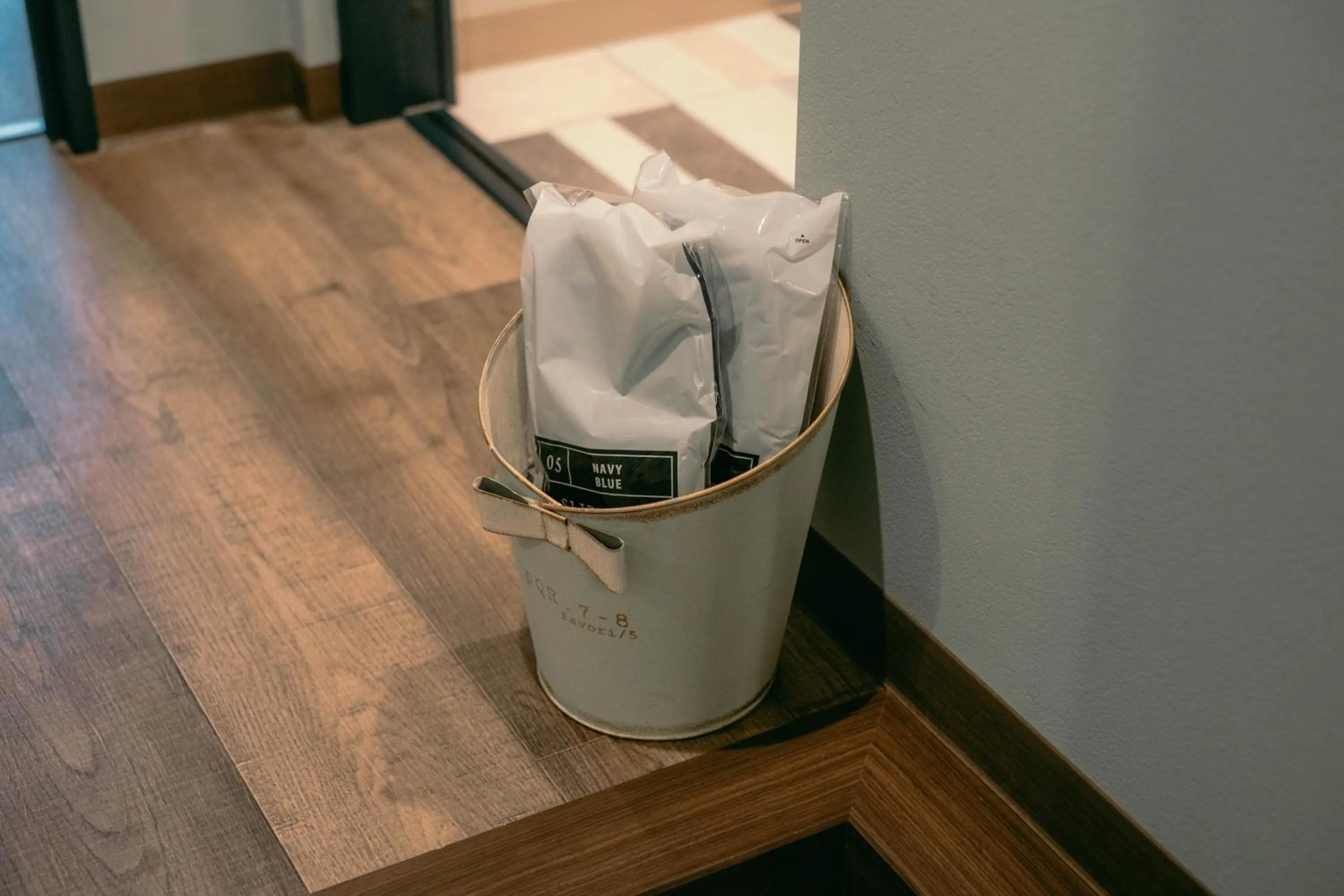 Photo of the whole room in 7 Rooms Hotel & Cafe - 30mins from Disneyland