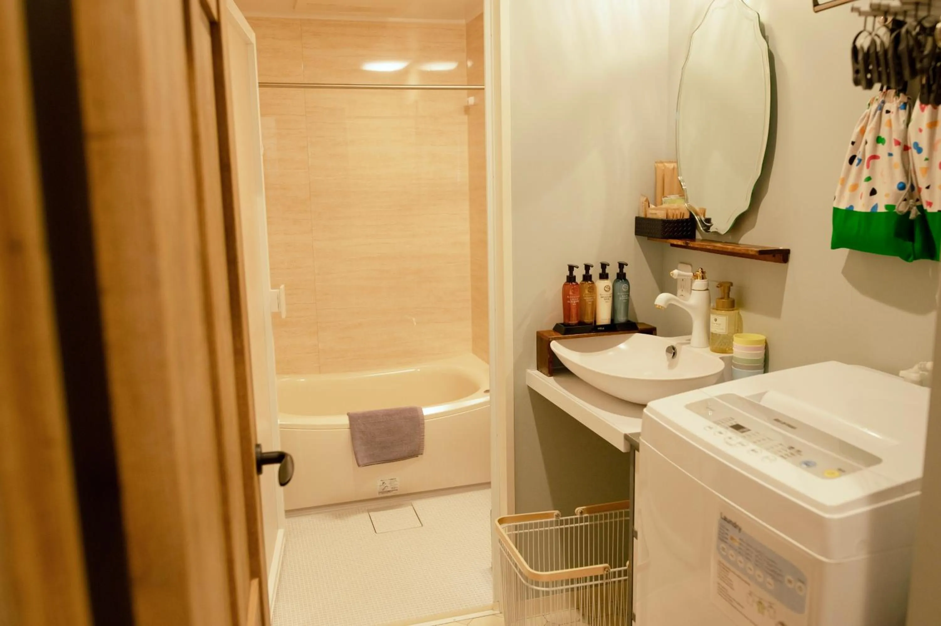 Bathroom in 7 Rooms Hotel & Cafe - 30mins from Disneyland