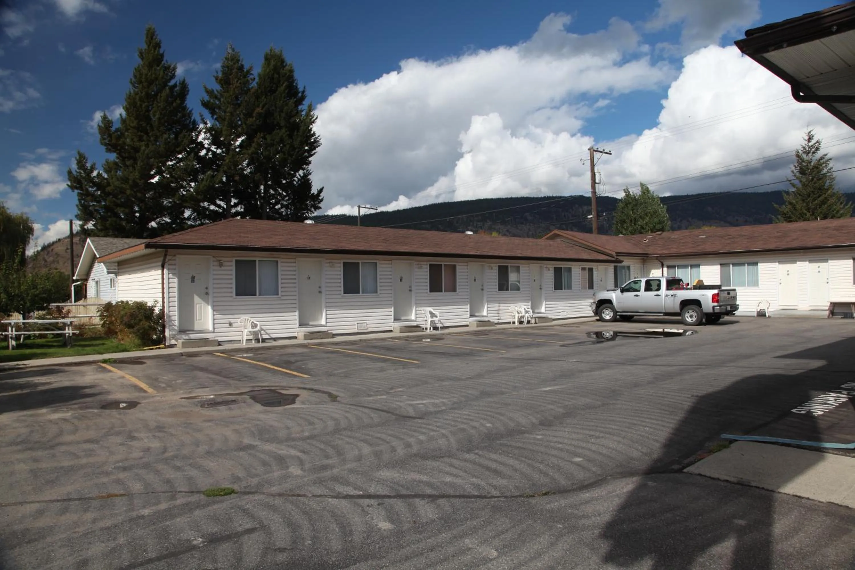 Ranchland Villa Motel
