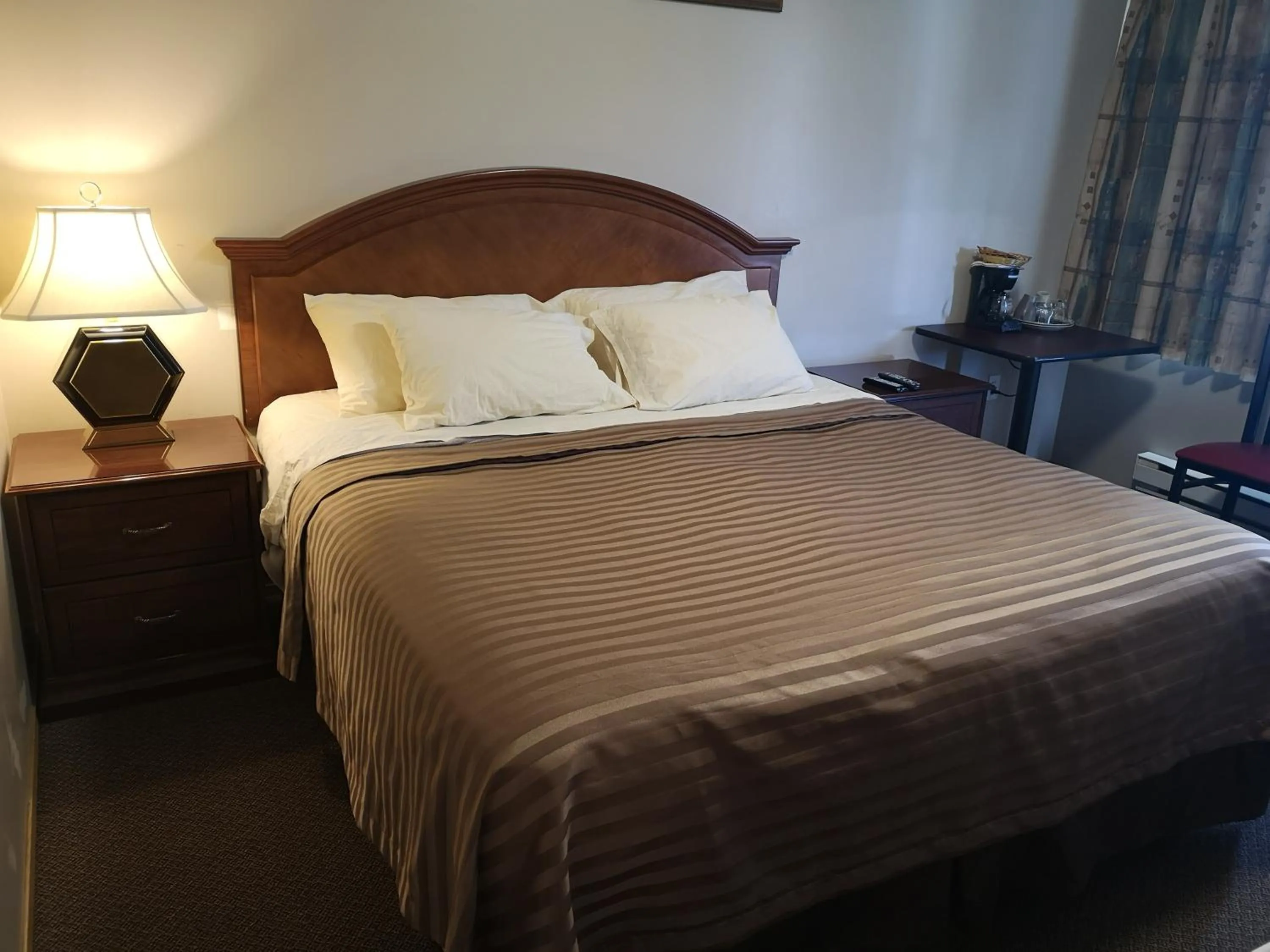 bunk bed, Bed in Ranchland Villa Motel