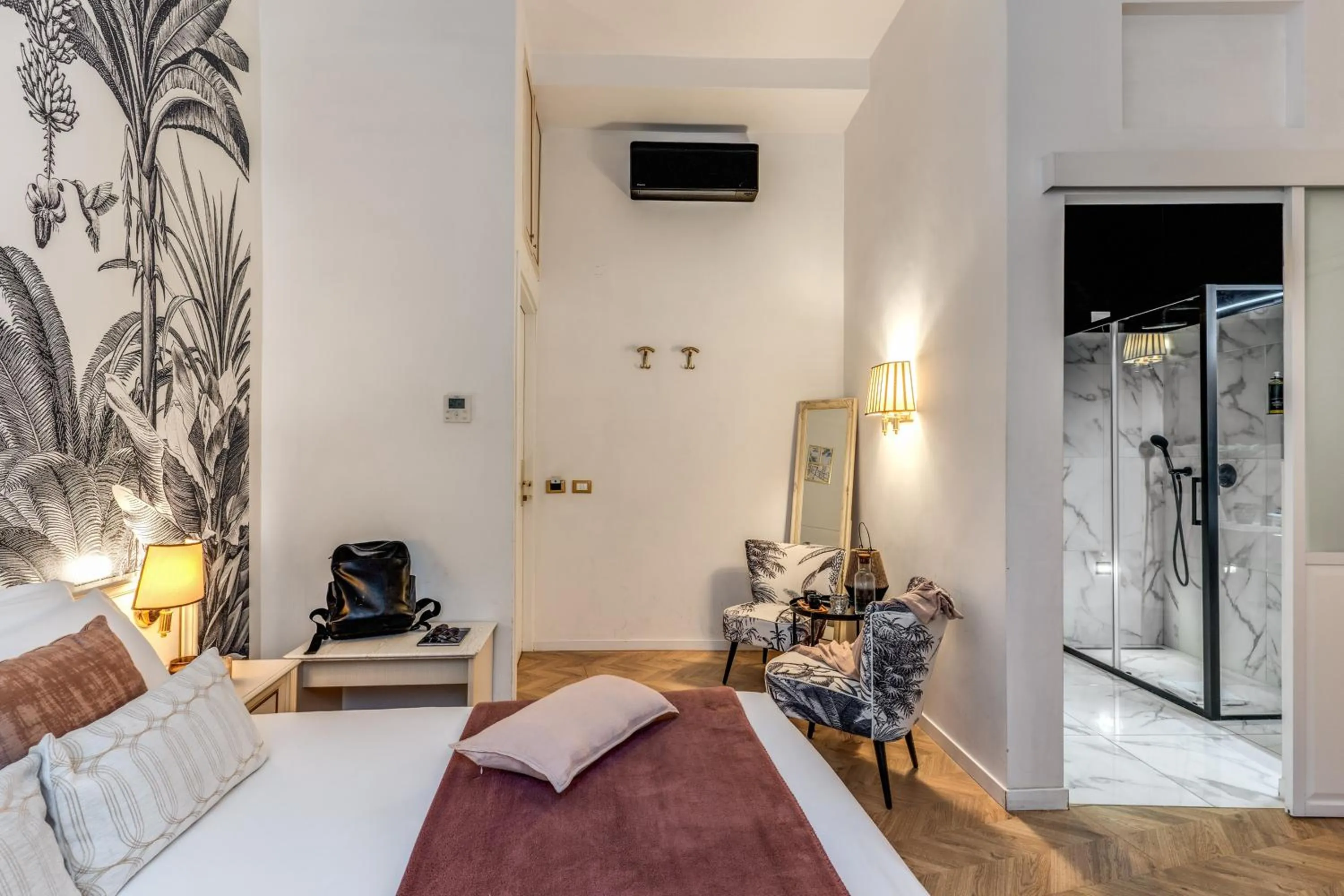 Decorative detail, Bed in Baboon Room