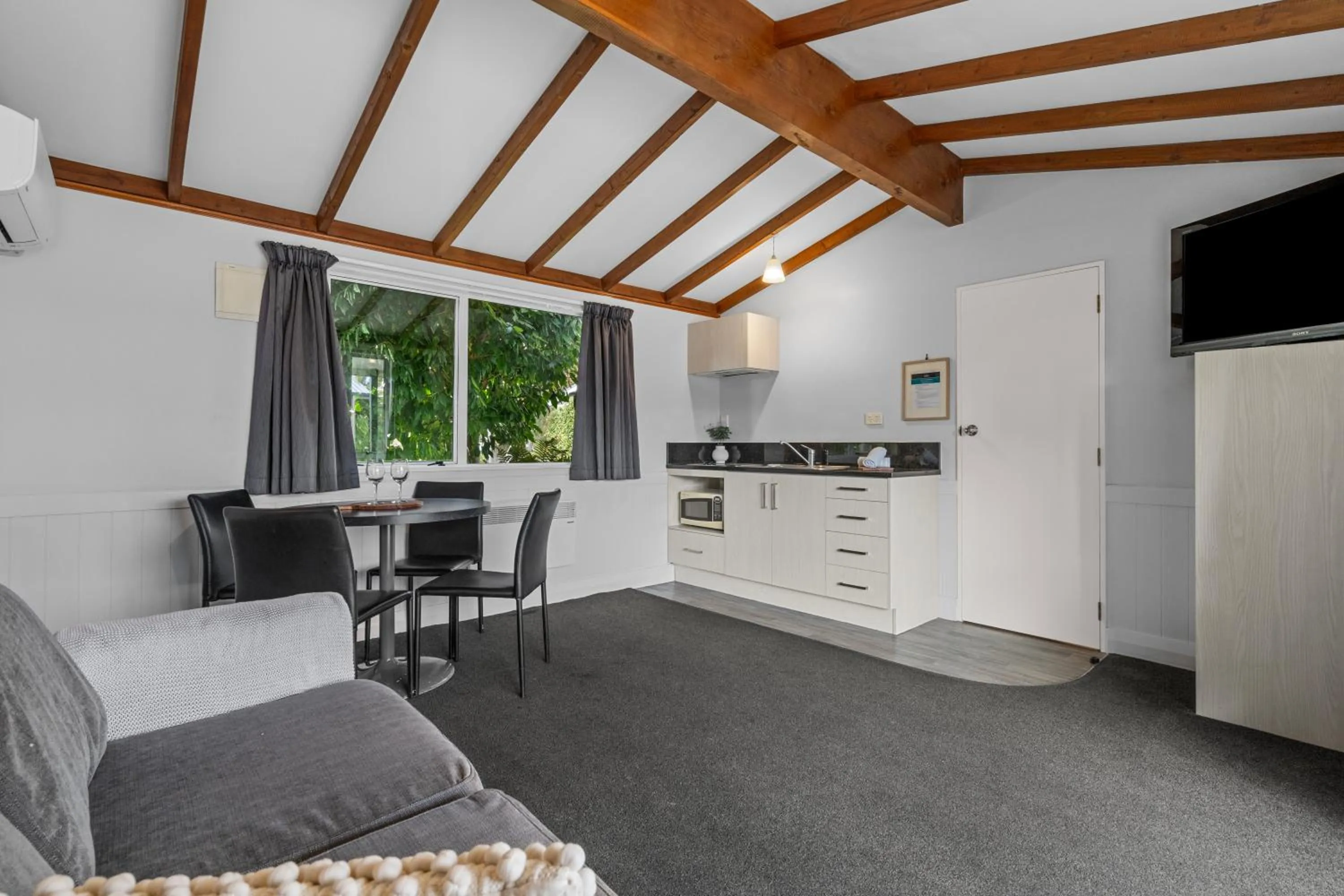 Tasman Holiday Parks - Te Anau