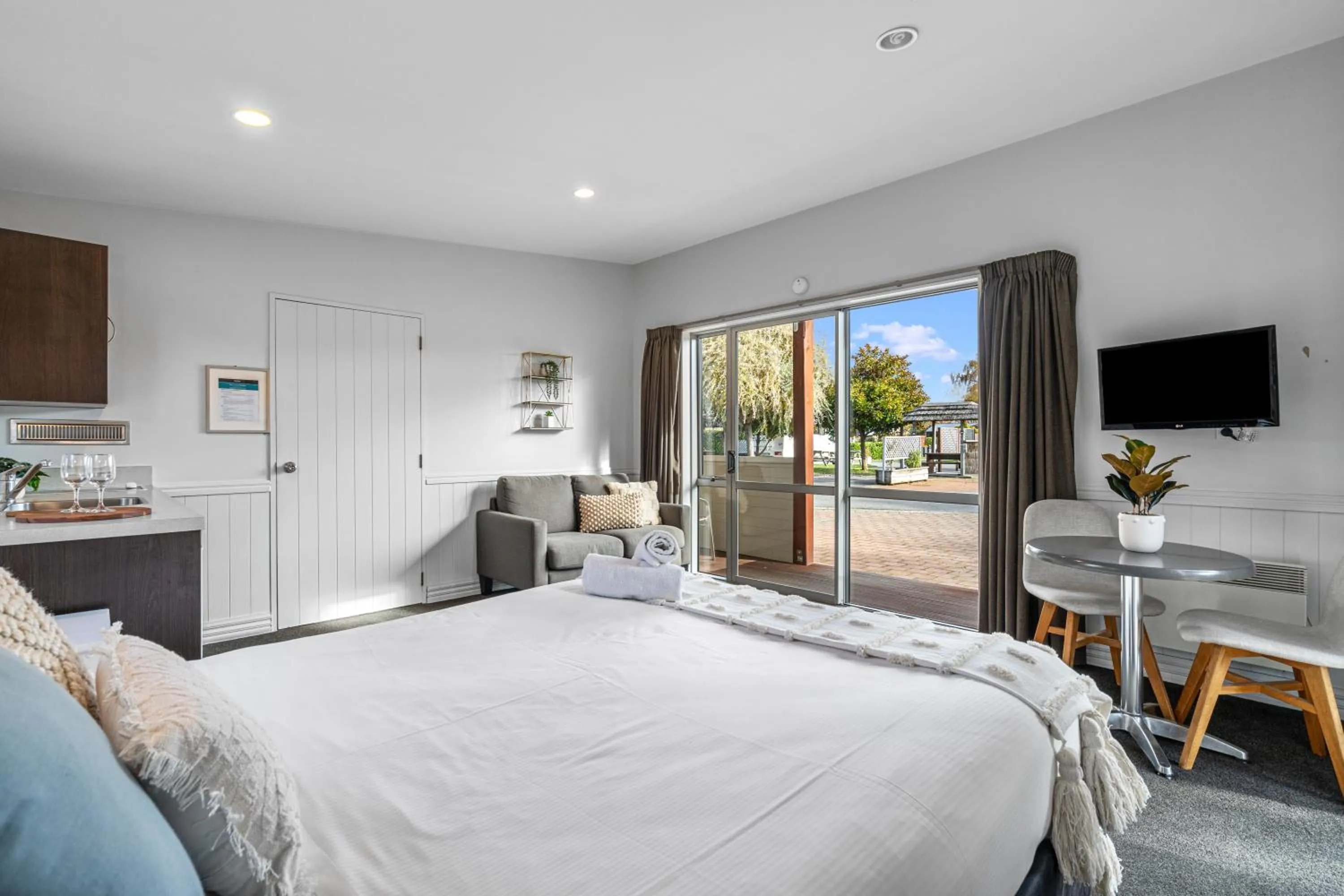 Bed in Tasman Holiday Parks - Te Anau