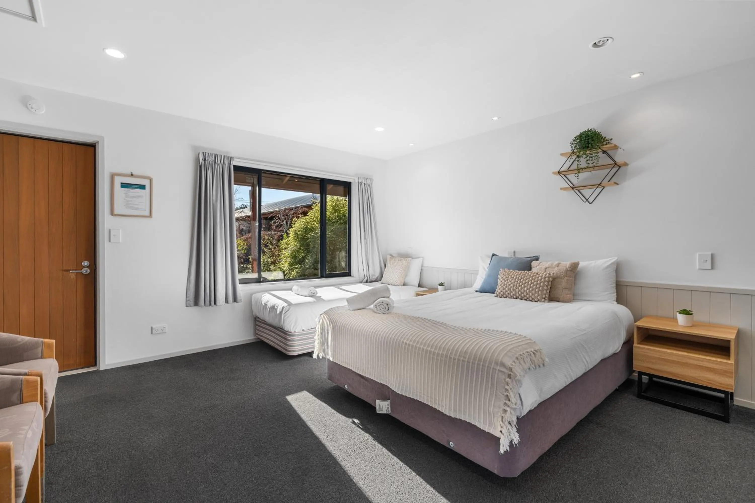 Bed in Tasman Holiday Parks - Te Anau