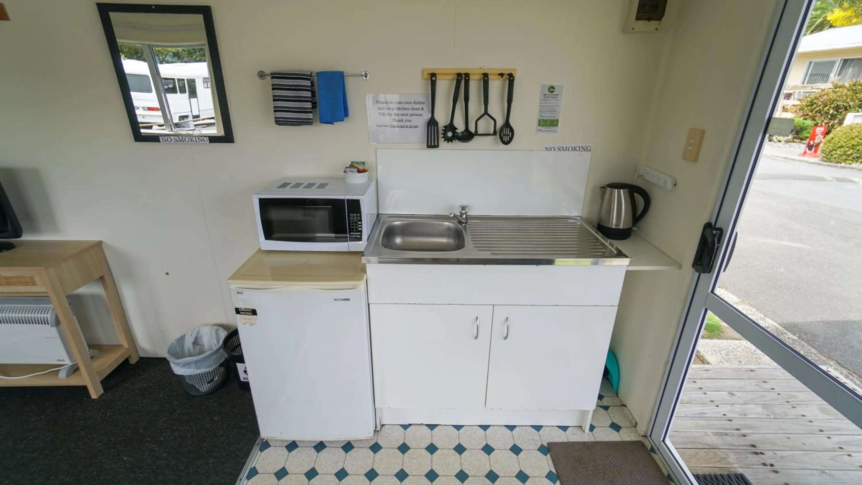 Kitchen or kitchenette in Whangarei Central Holiday Park