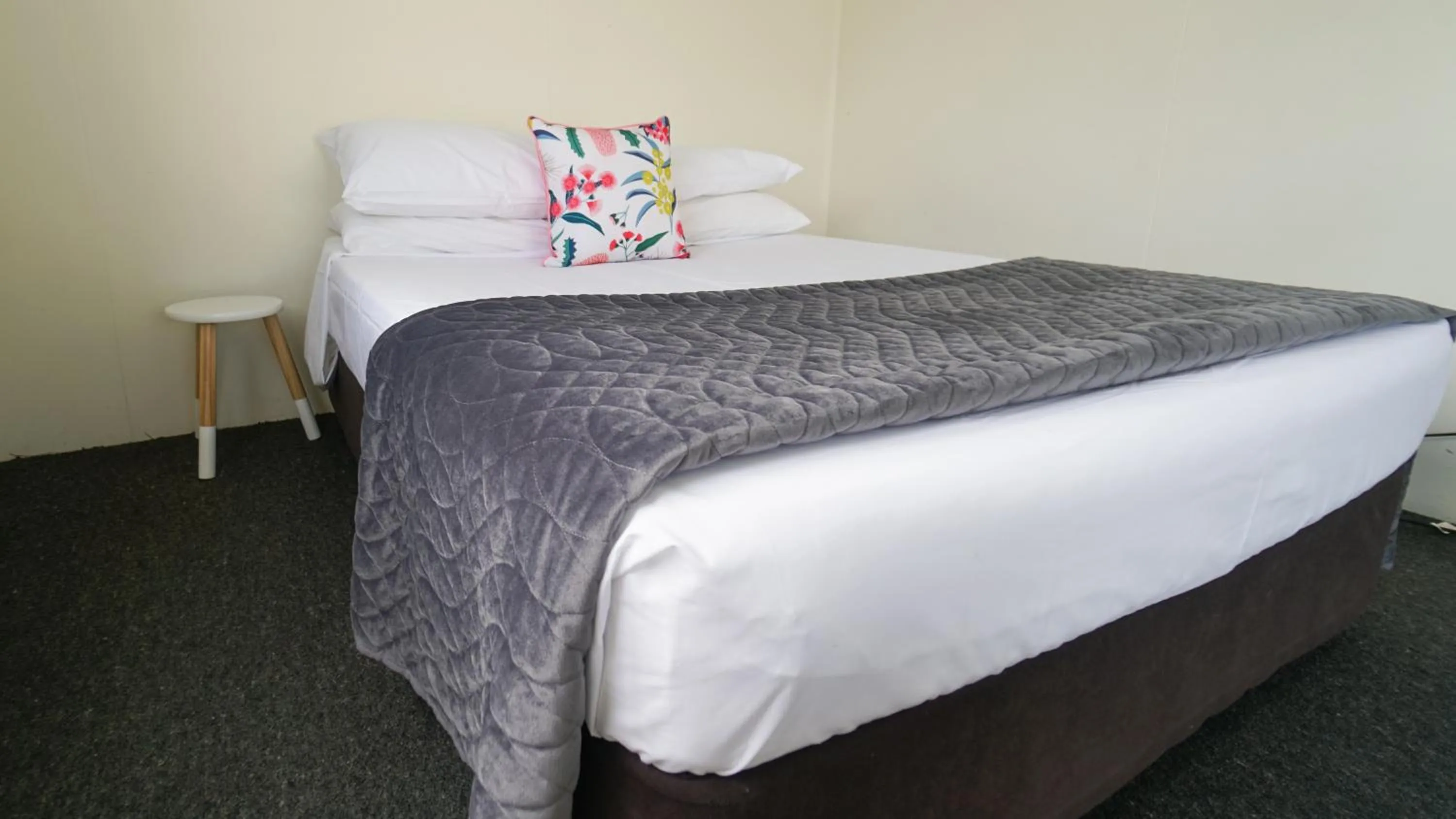 Bed in Whangarei Central Holiday Park