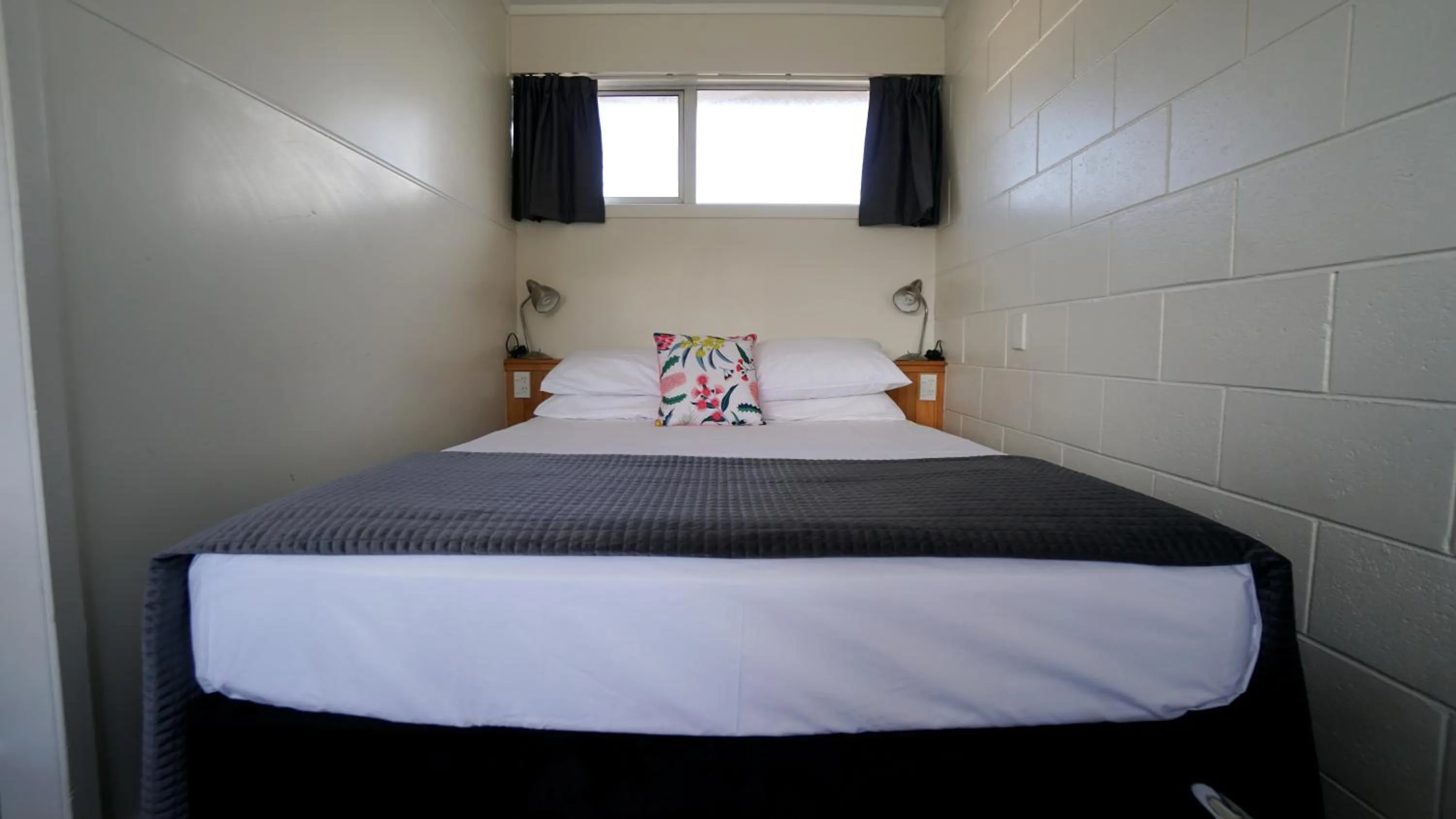 Bed in Whangarei Central Holiday Park