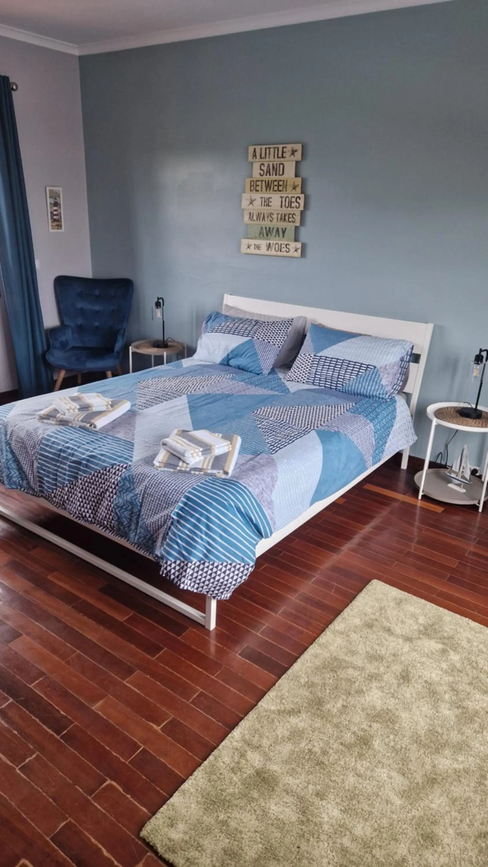 Bed in Beachwalk guesthouse