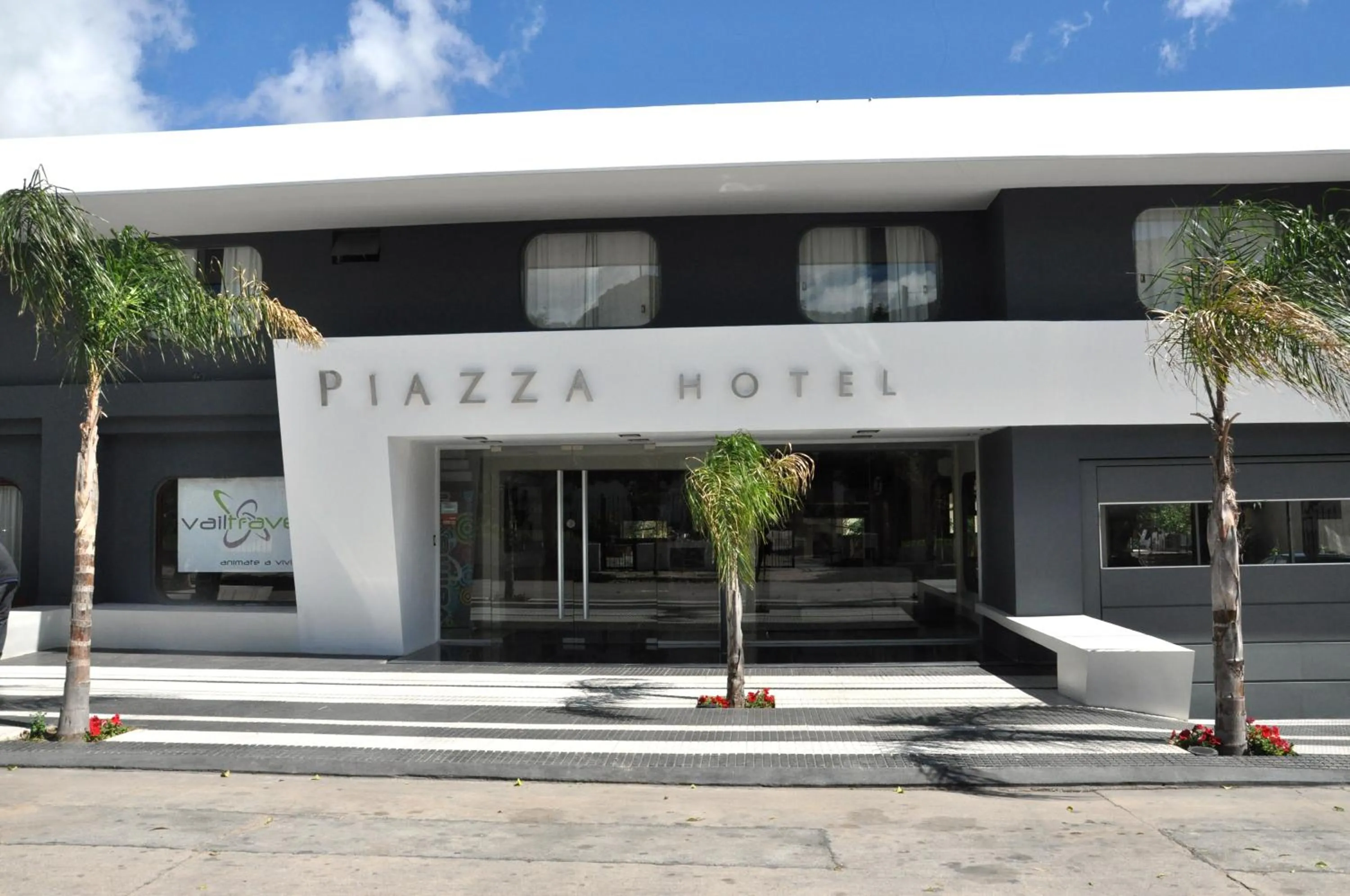 Property building in Piazza Hotel