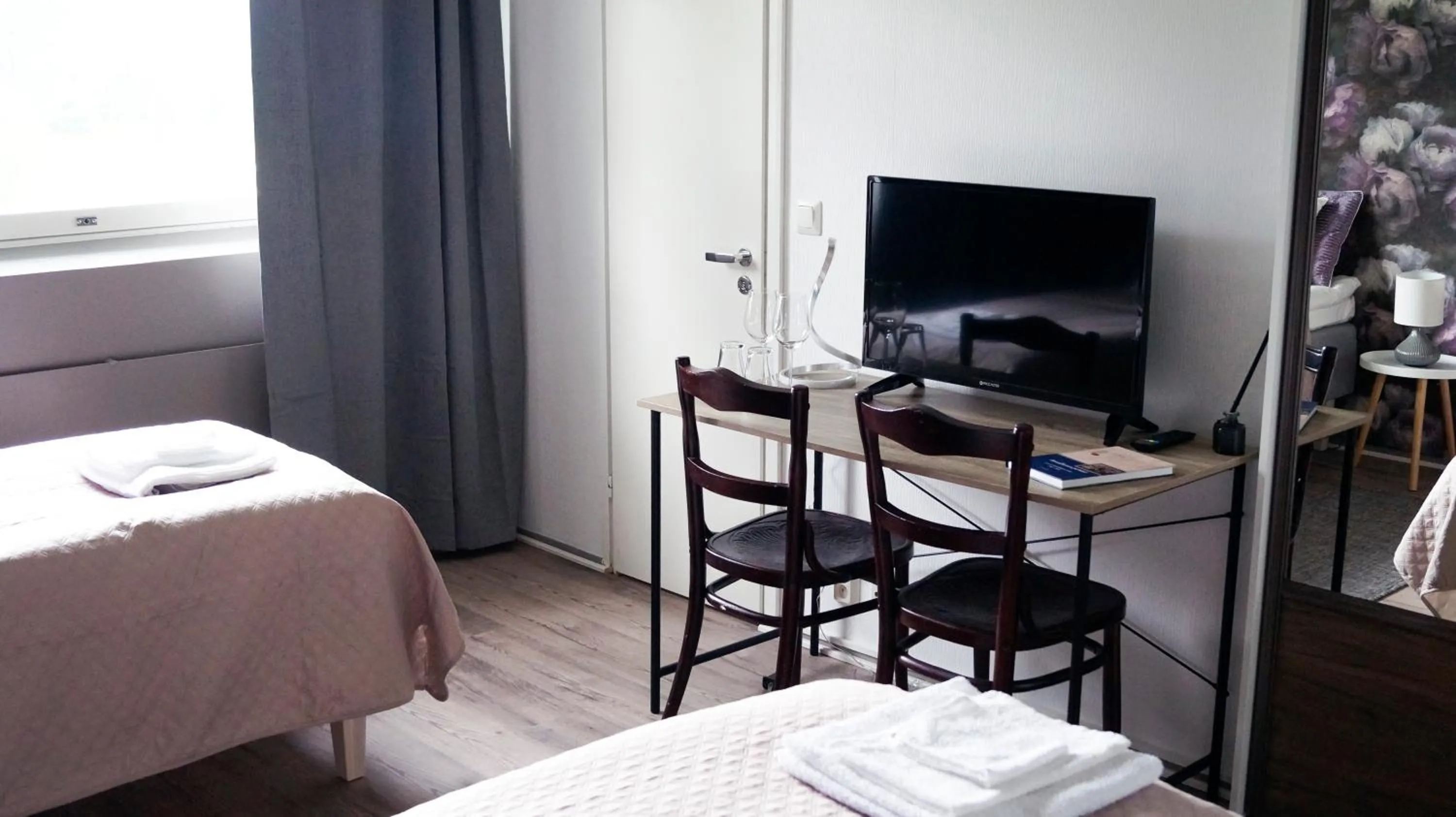 Photo of the whole room, Bed in Kartanomajoitus Sofia & Angelique