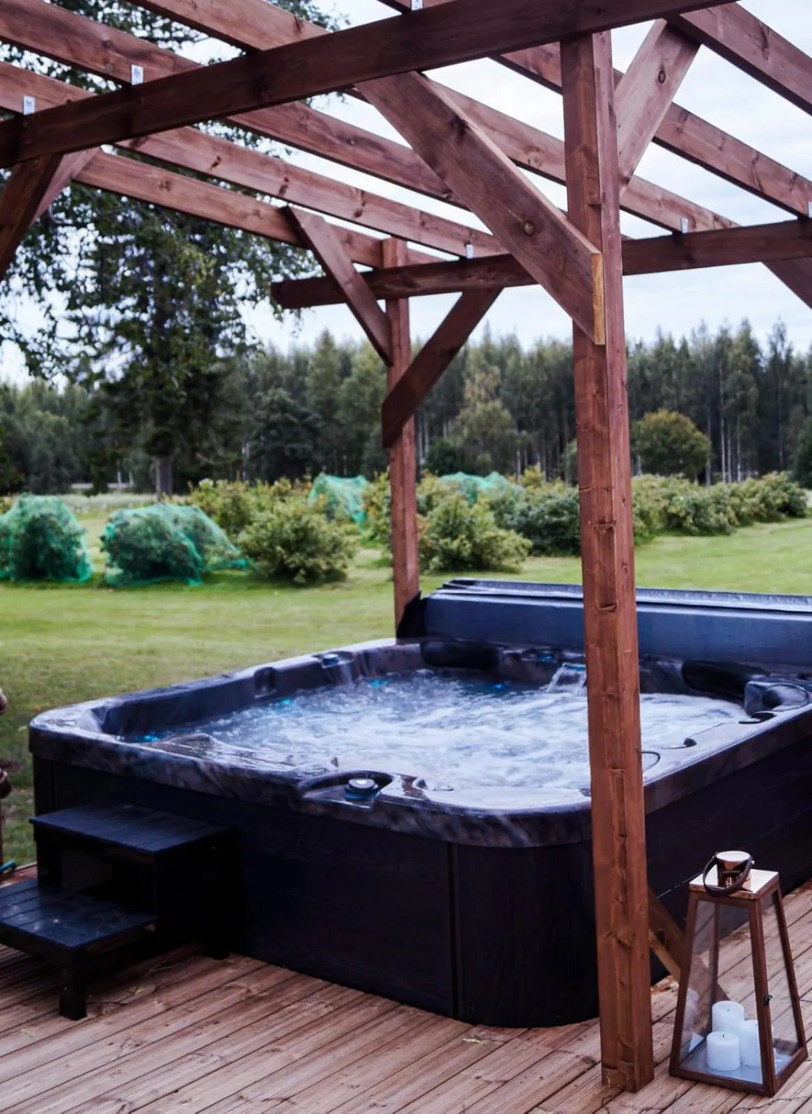 Open Air Bath in Kartanomajoitus Sofia & Angelique