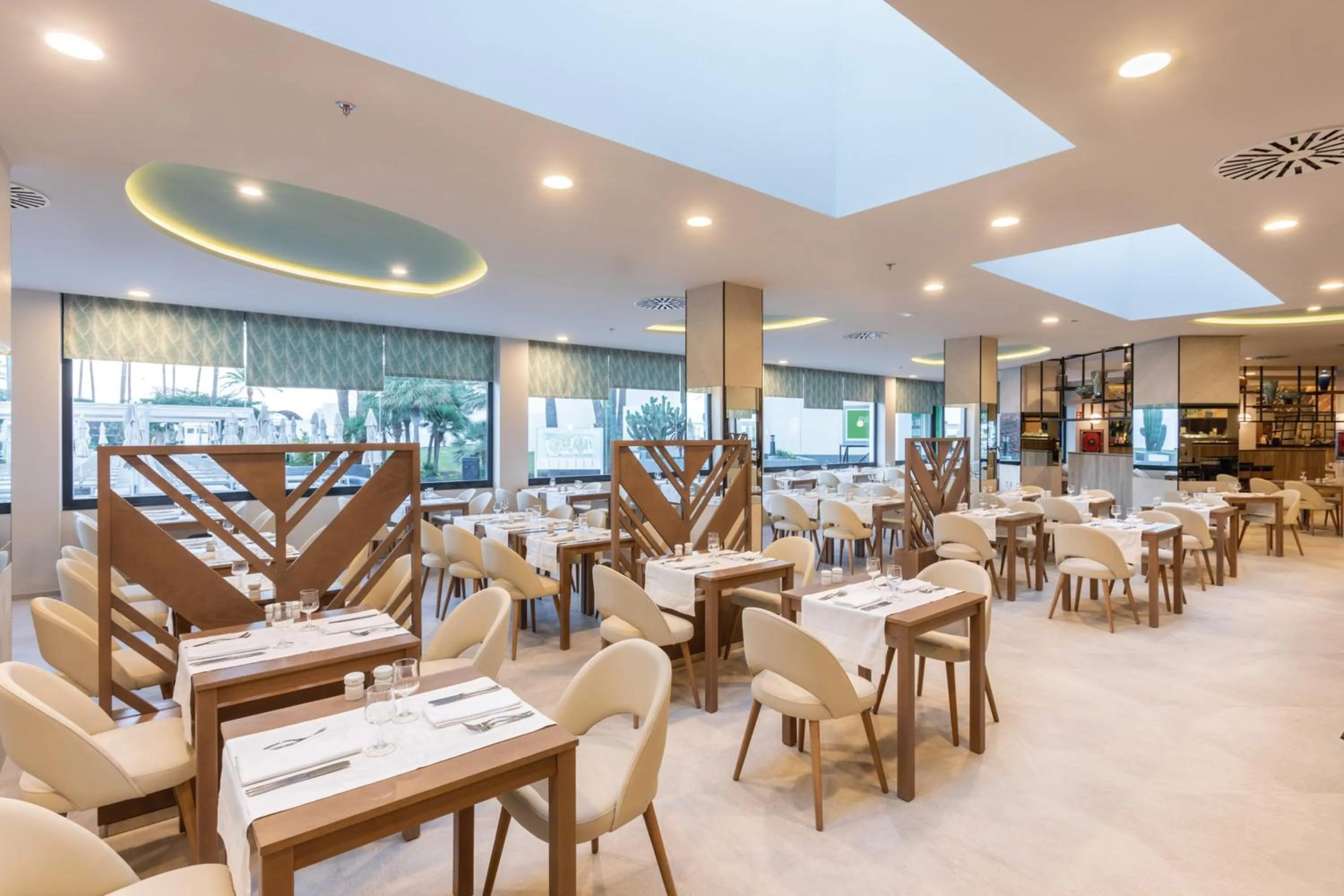 Restaurant/places to eat in Hotel Riu Paraiso Lanzarote - All Inclusive