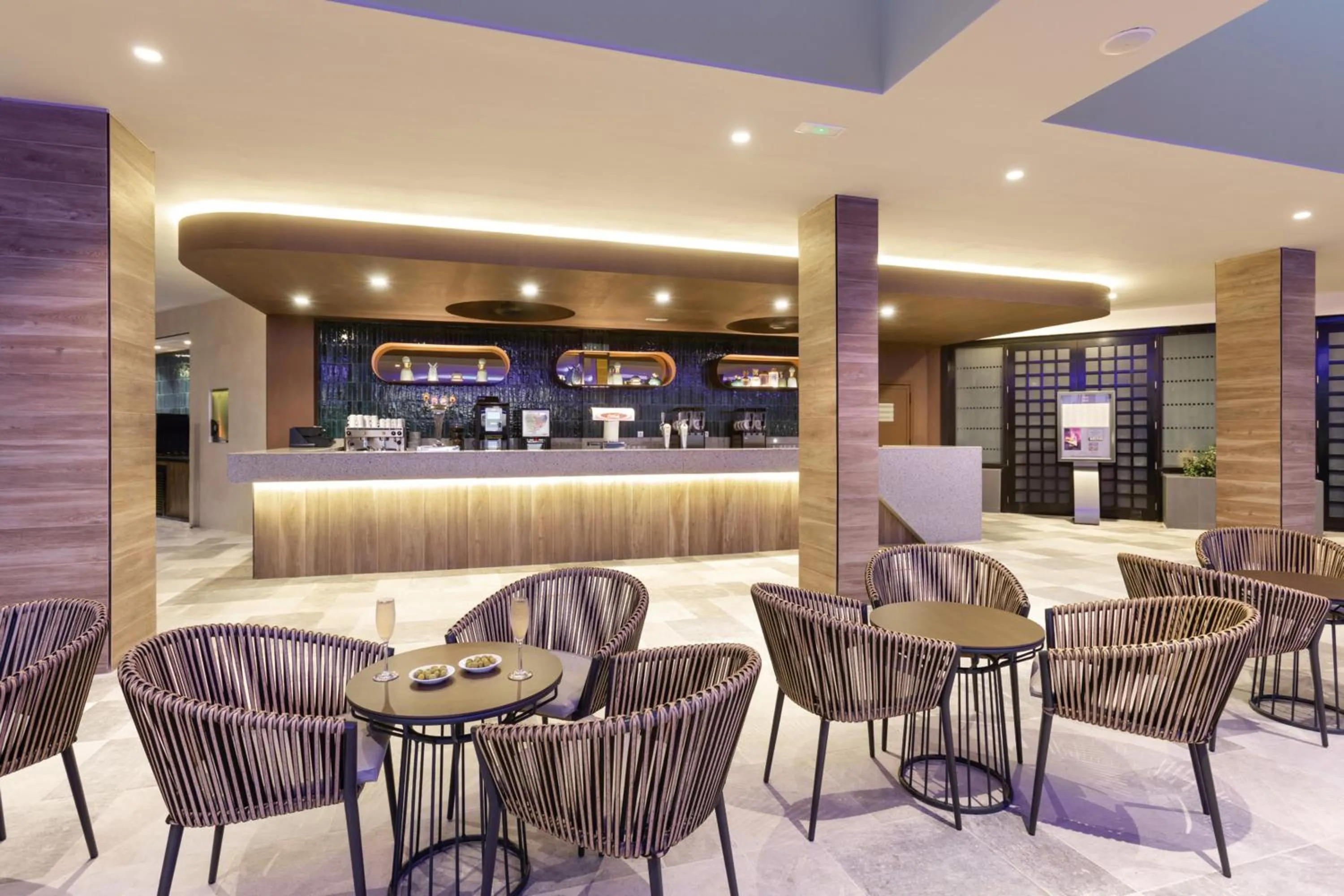 Lounge or bar in Hotel Riu Paraiso Lanzarote - All Inclusive