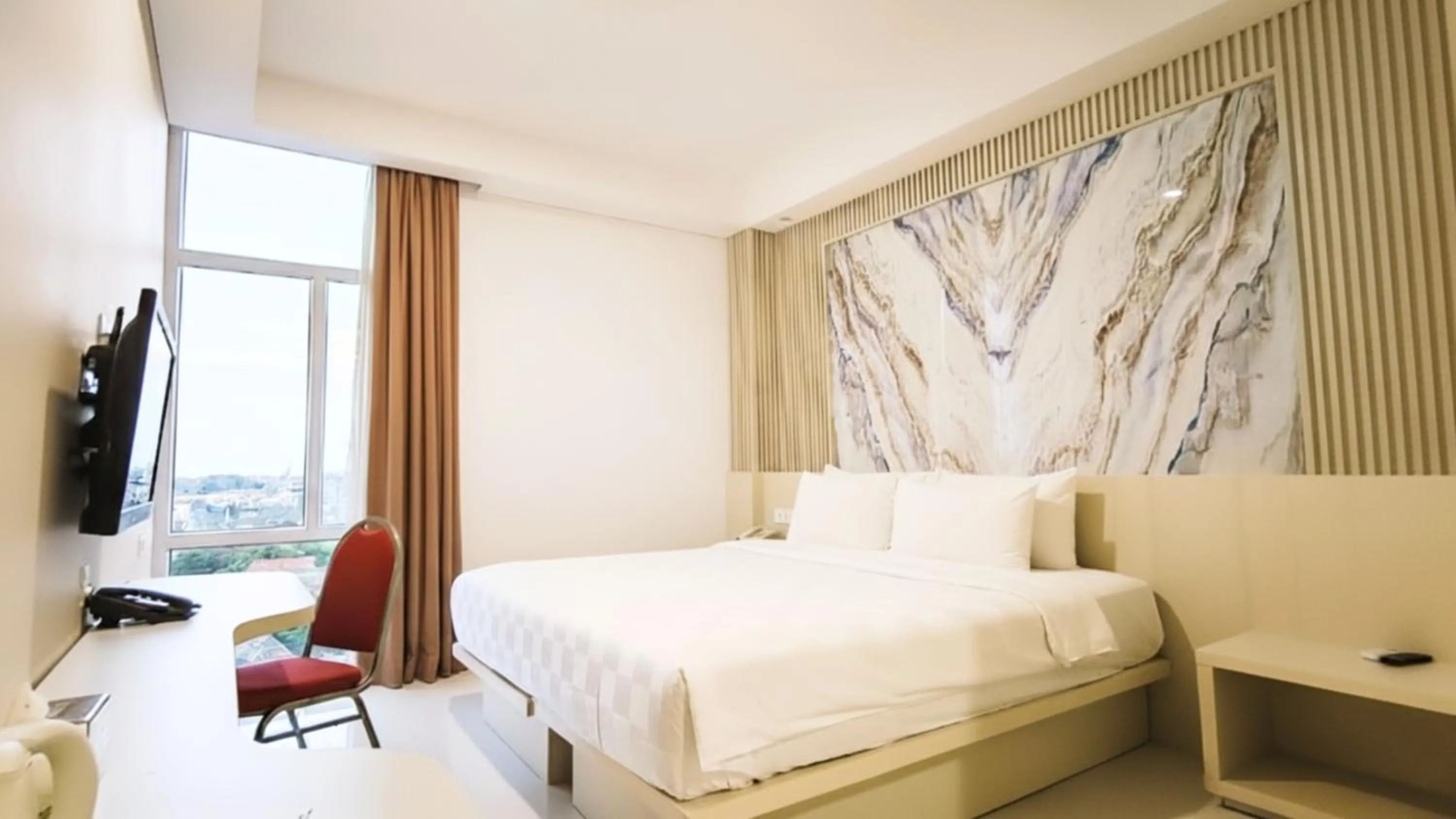 Bedroom, Bed in Yasmin Hotel Karawaci