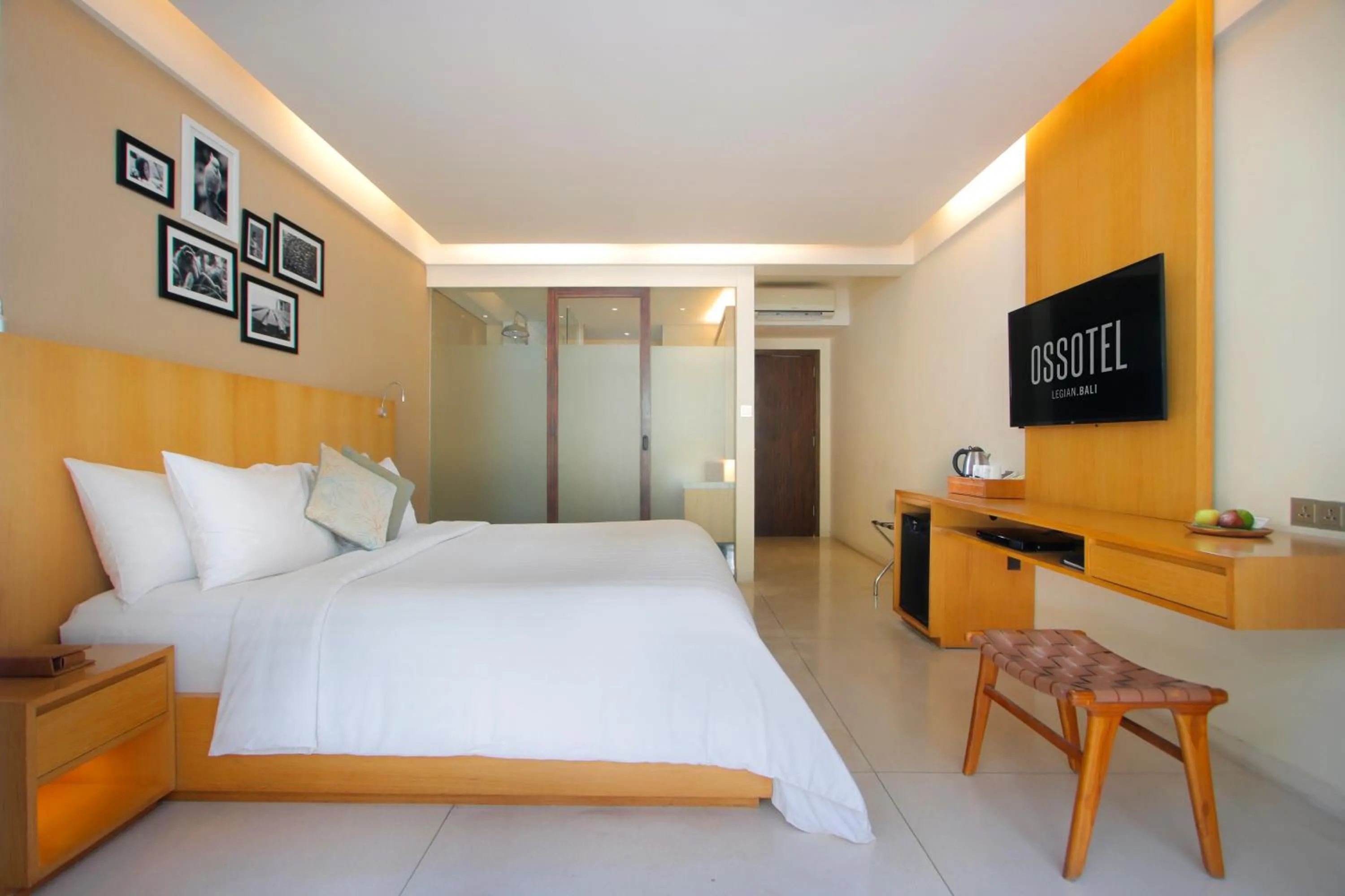 Bed in Ossotel Legian