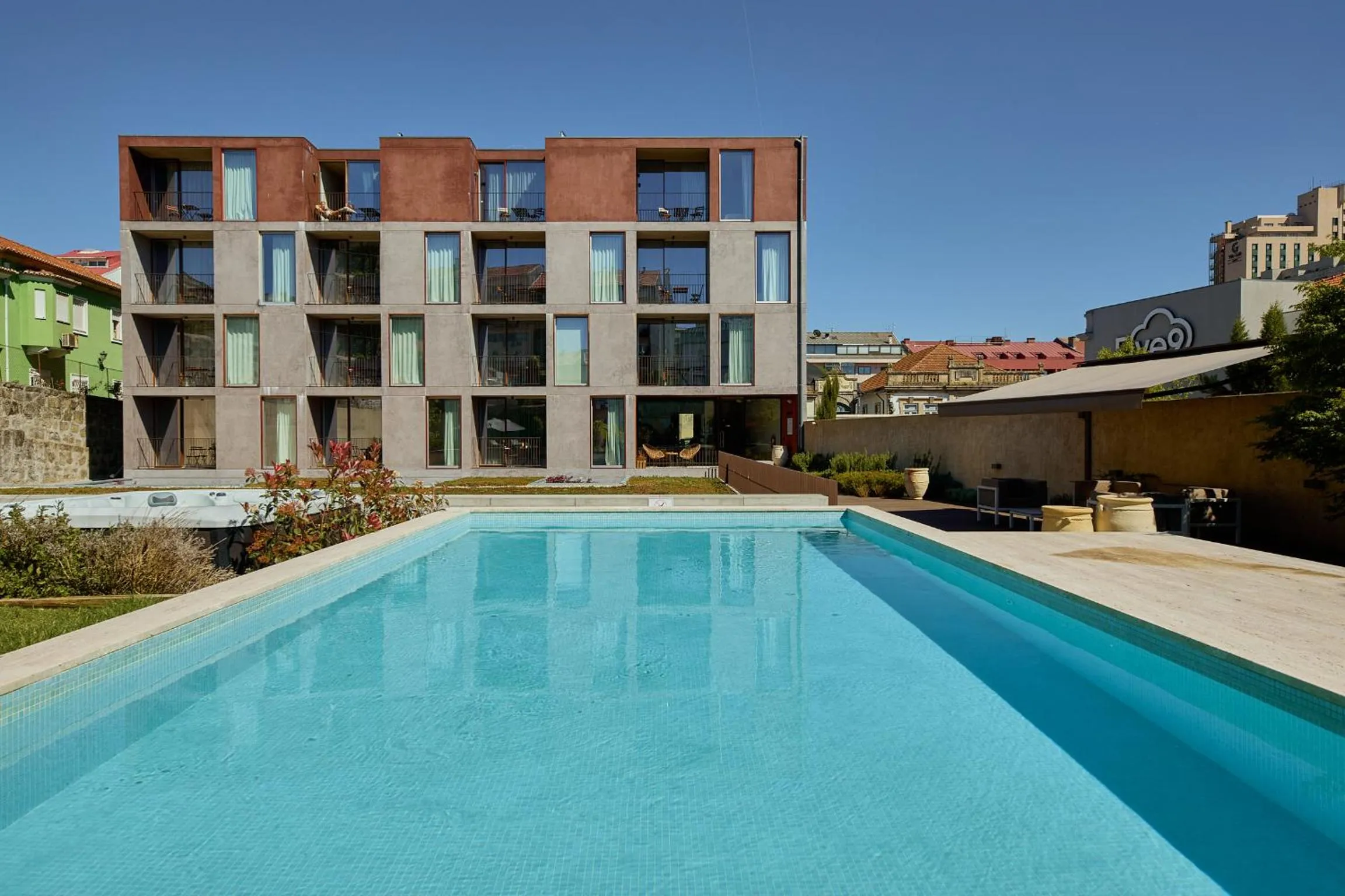 Swimming pool in Oporto Maison Anselmo