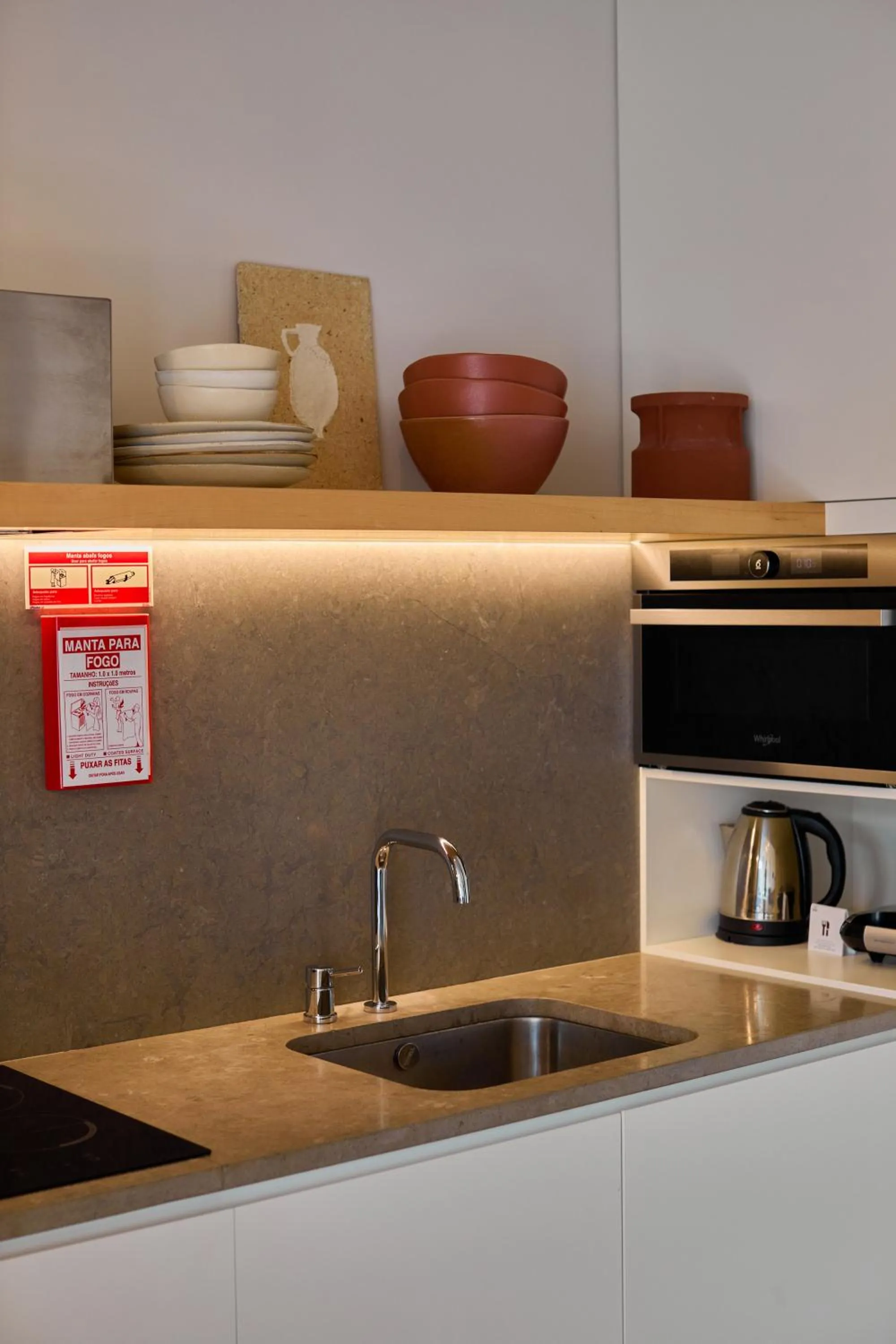 kitchen in Oporto Maison Anselmo
