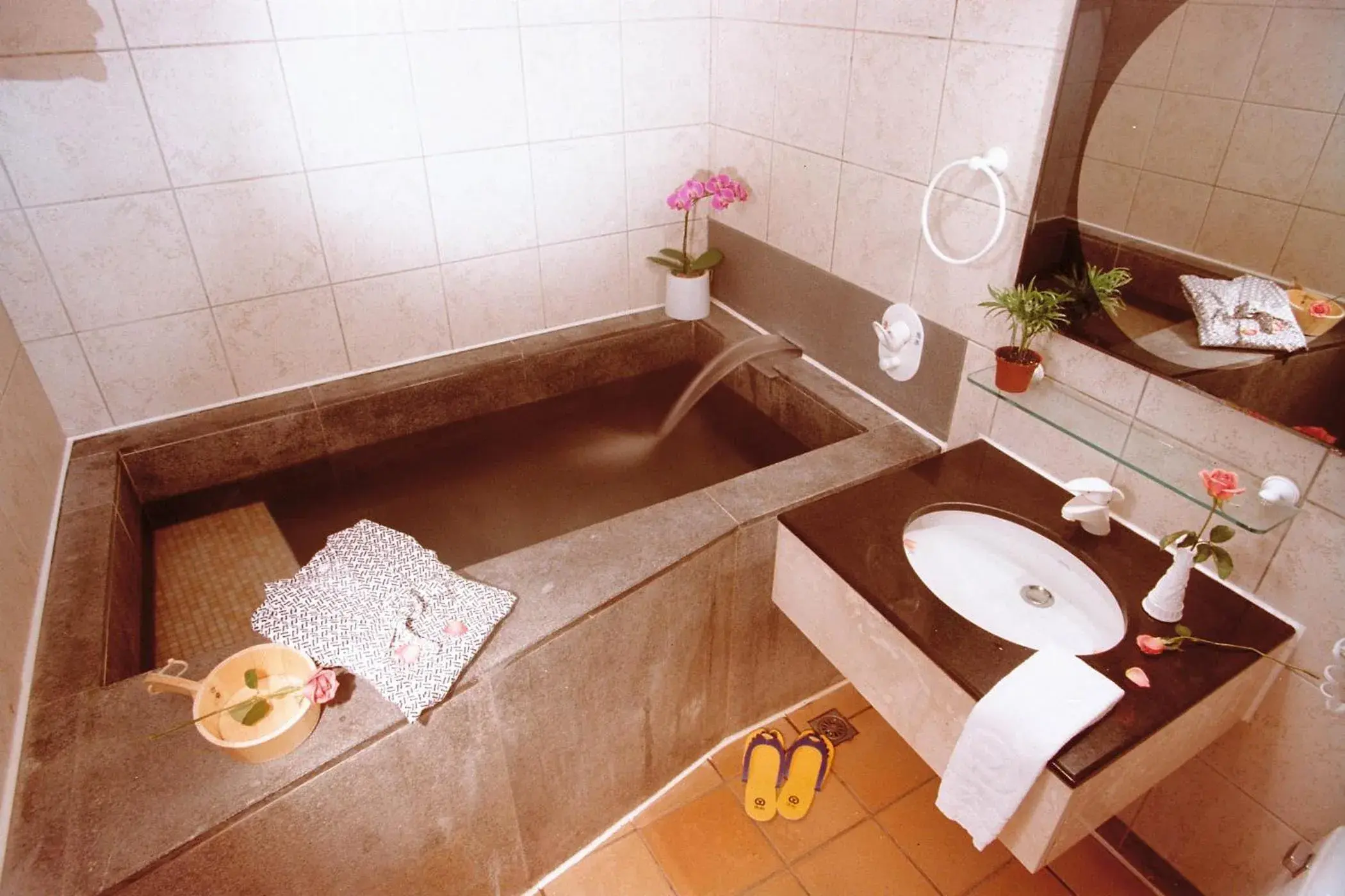 Family Room in Tian Long Hotel Family Room in Tian Long Hotel