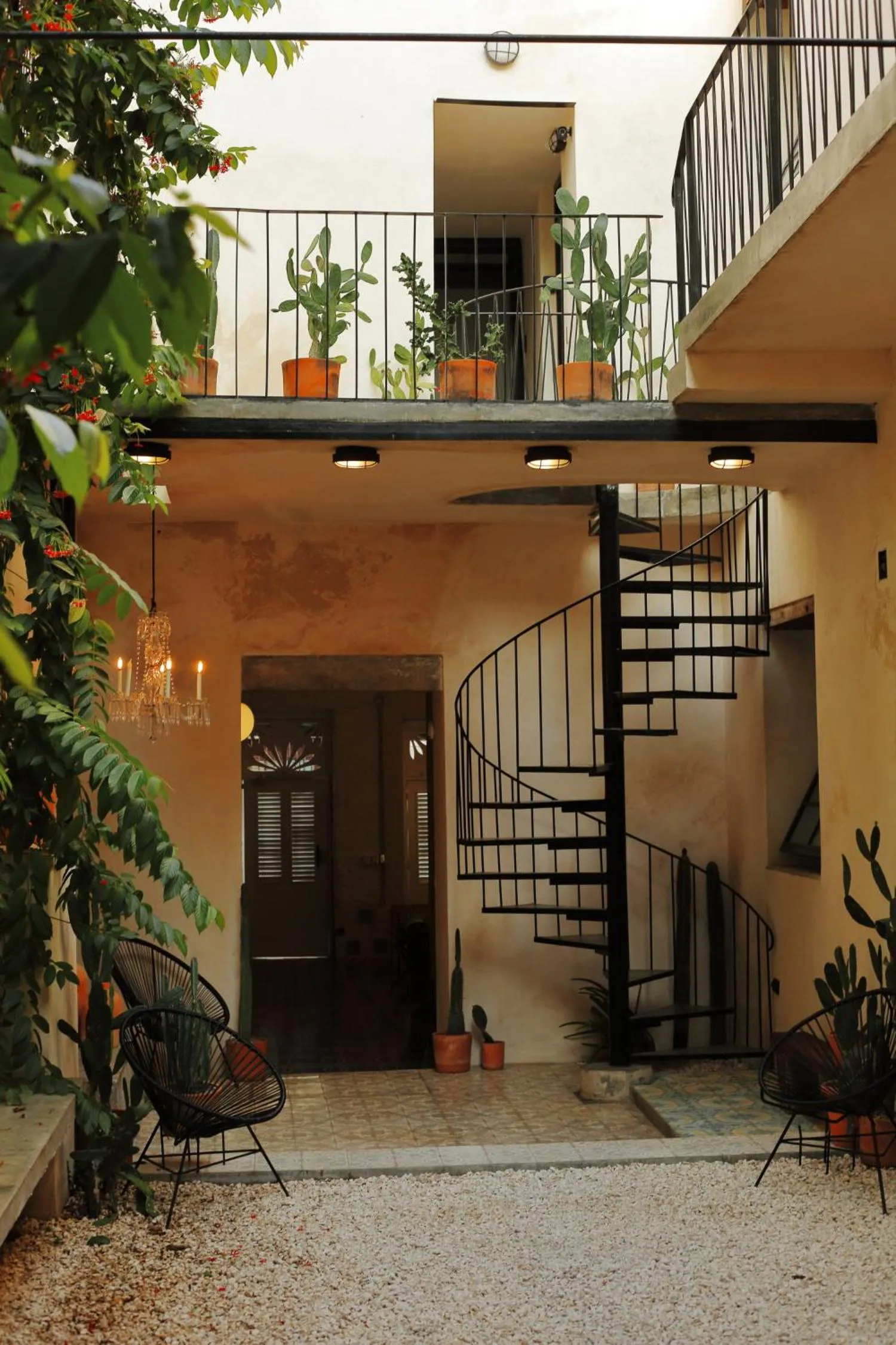 Patio in FIXIE LOFTS - Colonial Villa Suites with Pool