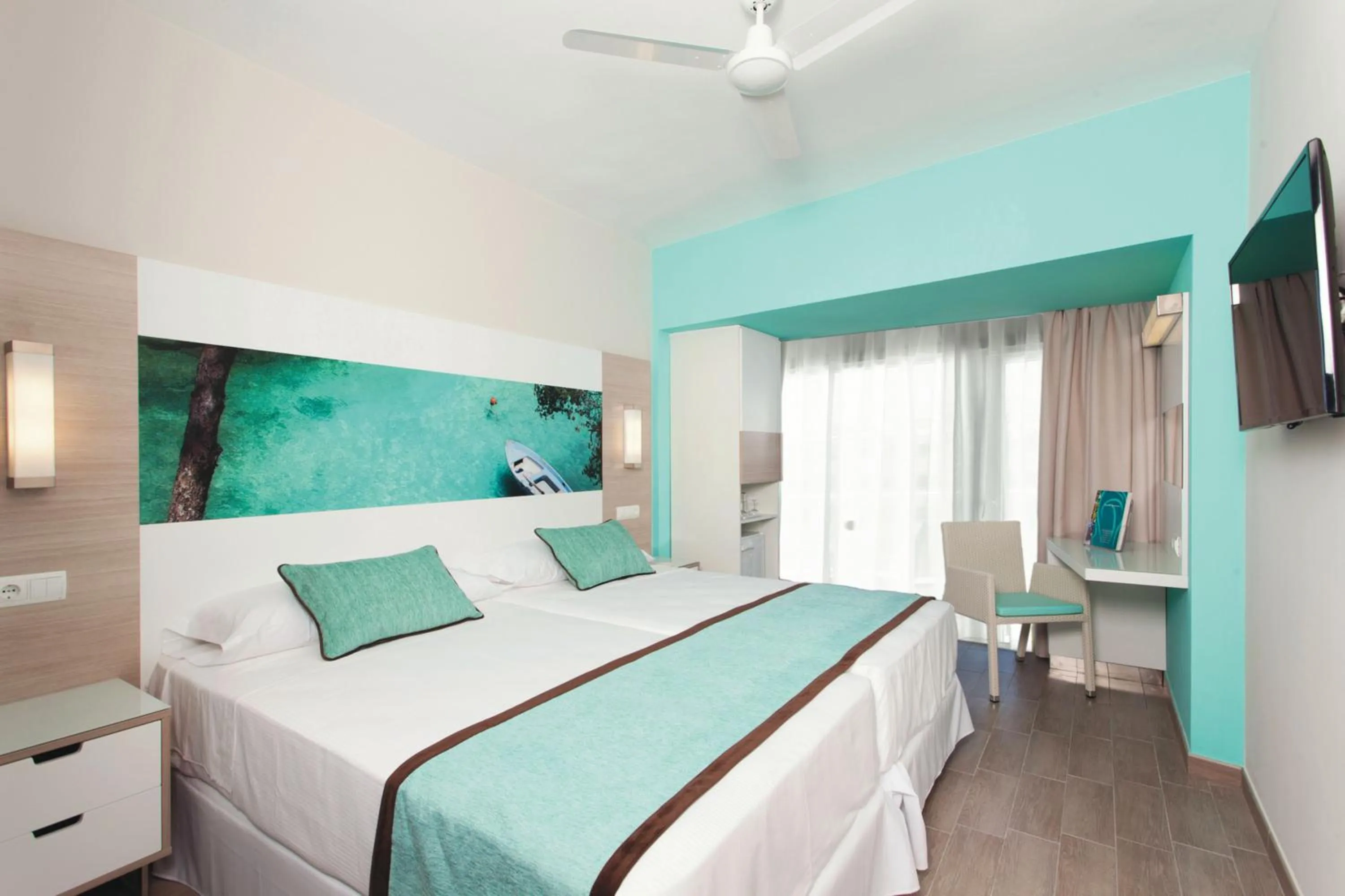 TV and multimedia, Bed in Hotel Riu San Francisco - Adults Only