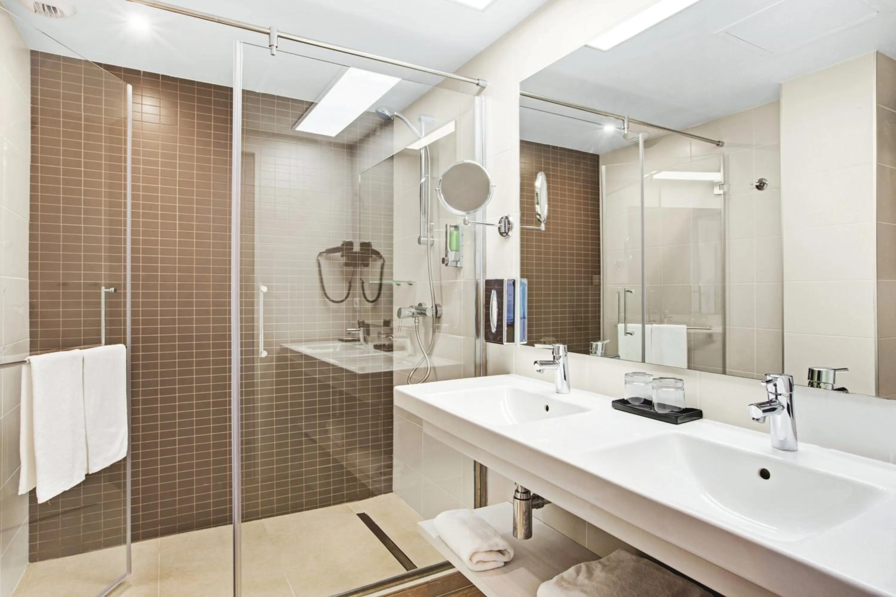 Bathroom in Hotel Riu Festival